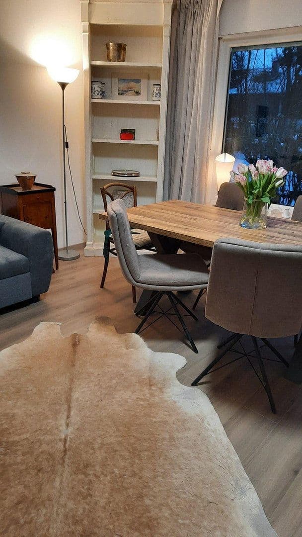 Pronájem bytu 2+1 75 m², Franz-Reber-Weg 6, München, Bavorsko Pronájem bytu 2+1 75 m², Franz-Reber-Weg 6, München, Bavorsko