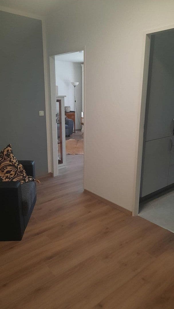 Pronájem bytu 2+1 75 m², Franz-Reber-Weg 6, München, Bavorsko Pronájem bytu 2+1 75 m², Franz-Reber-Weg 6, München, Bavorsko