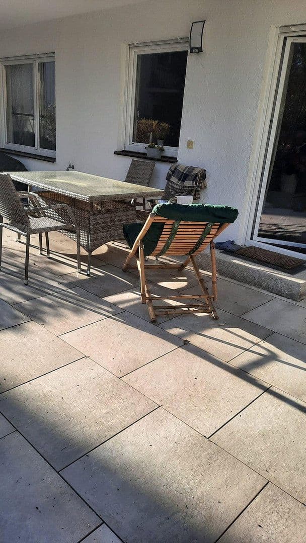 Pronájem bytu 2+1 75 m², Franz-Reber-Weg 6, München, Bavorsko Pronájem bytu 2+1 75 m², Franz-Reber-Weg 6, München, Bavorsko