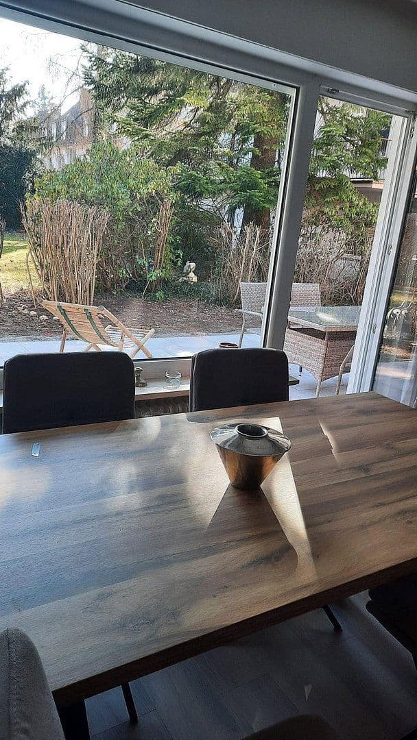Pronájem bytu 2+1 75 m², Franz-Reber-Weg 6, München, Bavorsko Pronájem bytu 2+1 75 m², Franz-Reber-Weg 6, München, Bavorsko
