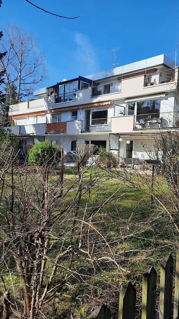 Pronájem bytu 2+1 75 m², Franz-Reber-Weg 6, München, Bavorsko Pronájem bytu 2+1 75 m², Franz-Reber-Weg 6, München, Bavorsko
