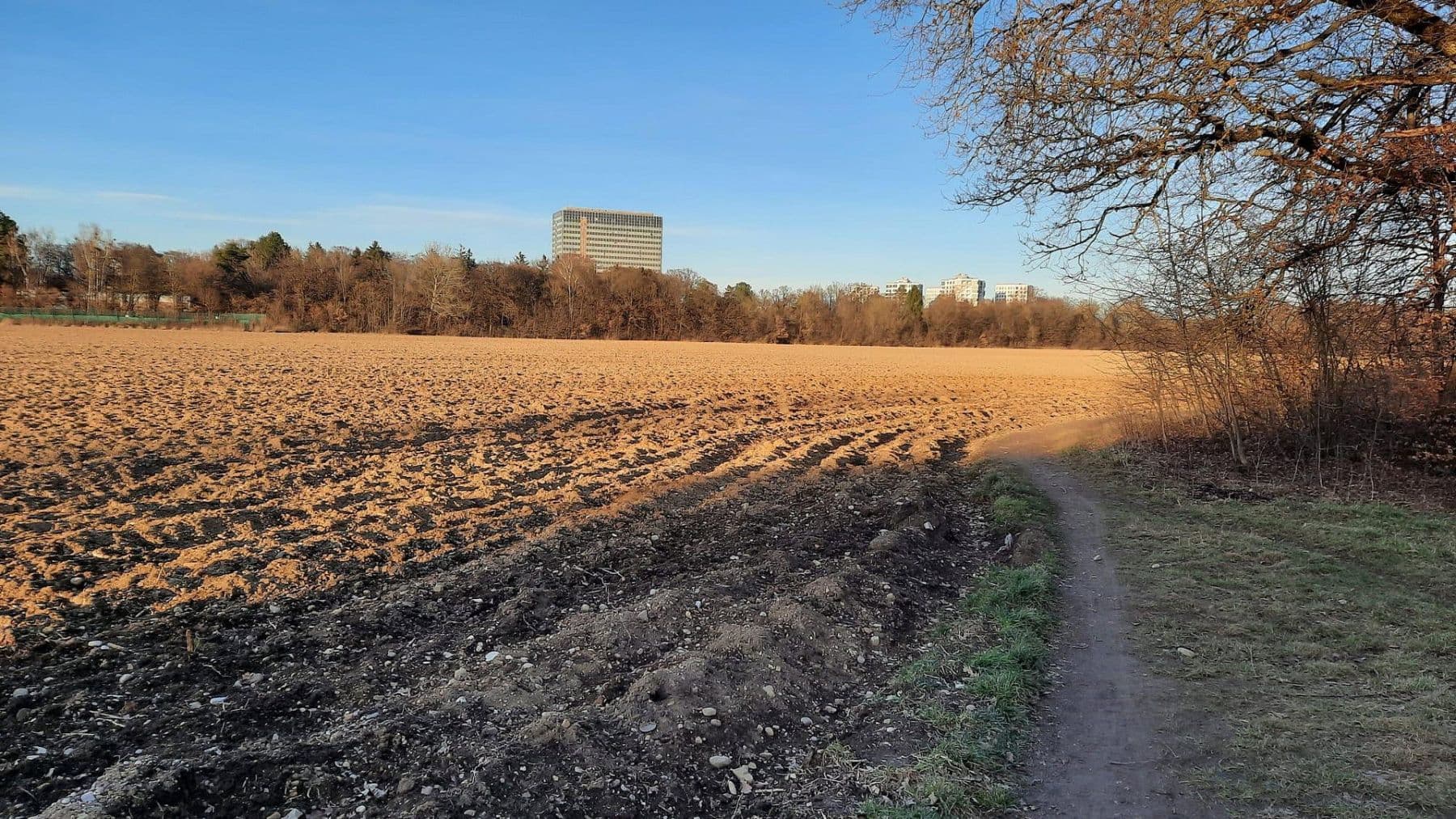 Pronájem bytu 2+1 75 m², Franz-Reber-Weg 6, München, Bavorsko Pronájem bytu 2+1 75 m², Franz-Reber-Weg 6, München, Bavorsko