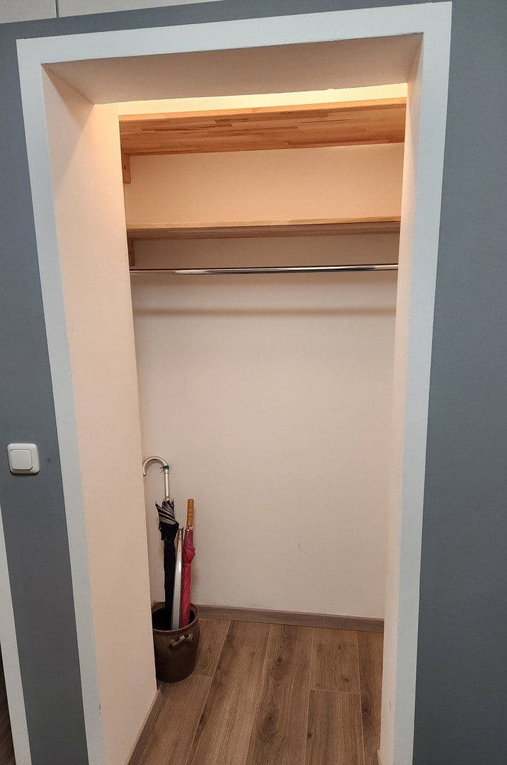 Pronájem bytu 2+1 75 m², Franz-Reber-Weg 6, München, Bavorsko Pronájem bytu 2+1 75 m², Franz-Reber-Weg 6, München, Bavorsko