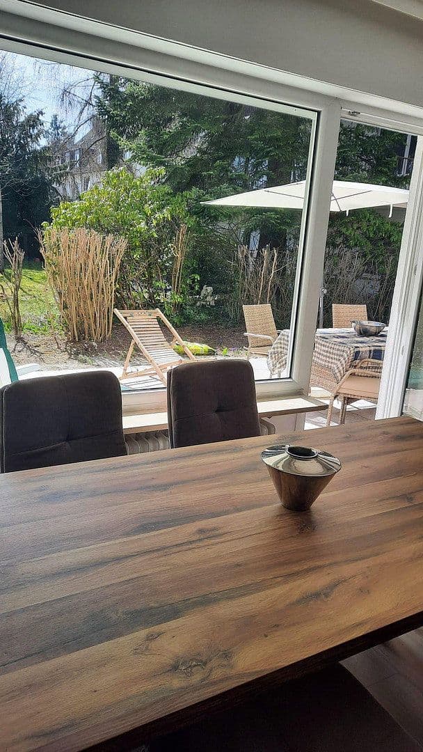 Pronájem bytu 2+1 75 m², Franz-Reber-Weg 6, München, Bavorsko Pronájem bytu 2+1 75 m², Franz-Reber-Weg 6, München, Bavorsko