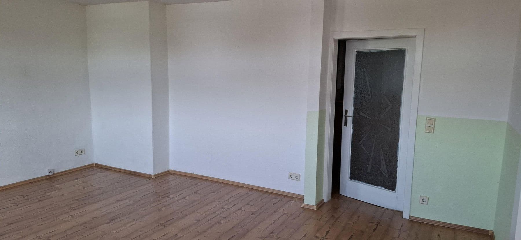 Pronájem bytu 4+1 100 m², Zeitzer Str. 27, Kretzschau, Sasko-Anhaltsko Pronájem bytu 4+1 100 m², Zeitzer Str. 27, Kretzschau, Sasko-Anhaltsko