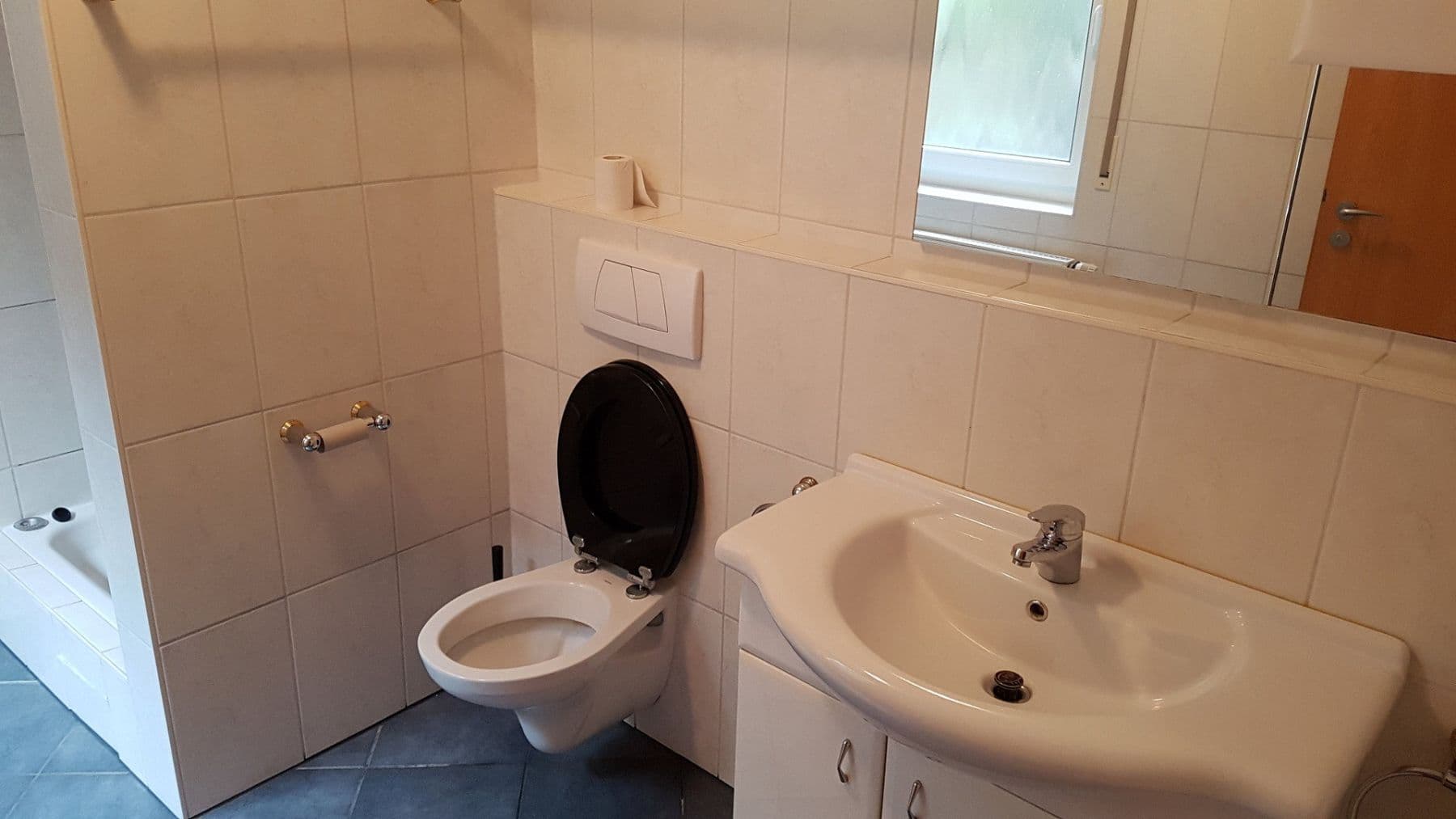 Pronájem bytu 2+kk 49 m², Schwäbisch Gmünd, Bádensko-Württembersko Pronájem bytu 2+kk 49 m², Schwäbisch Gmünd, Bádensko-Württembersko