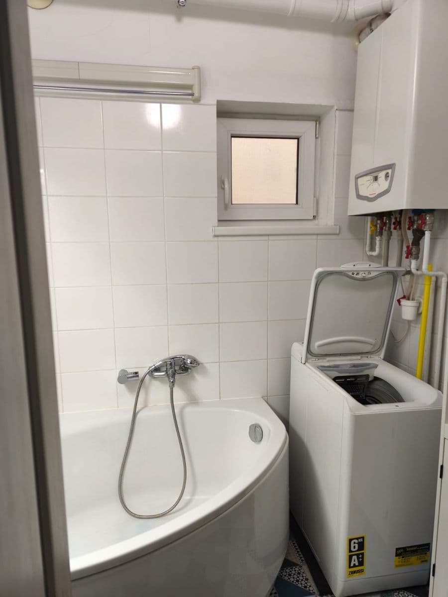 Pronájem bytu 2+kk 45 m², Wolkerova, Olomouc, Olomoucký kraj Pronájem bytu 2+kk 45 m², Wolkerova, Olomouc, Olomoucký kraj