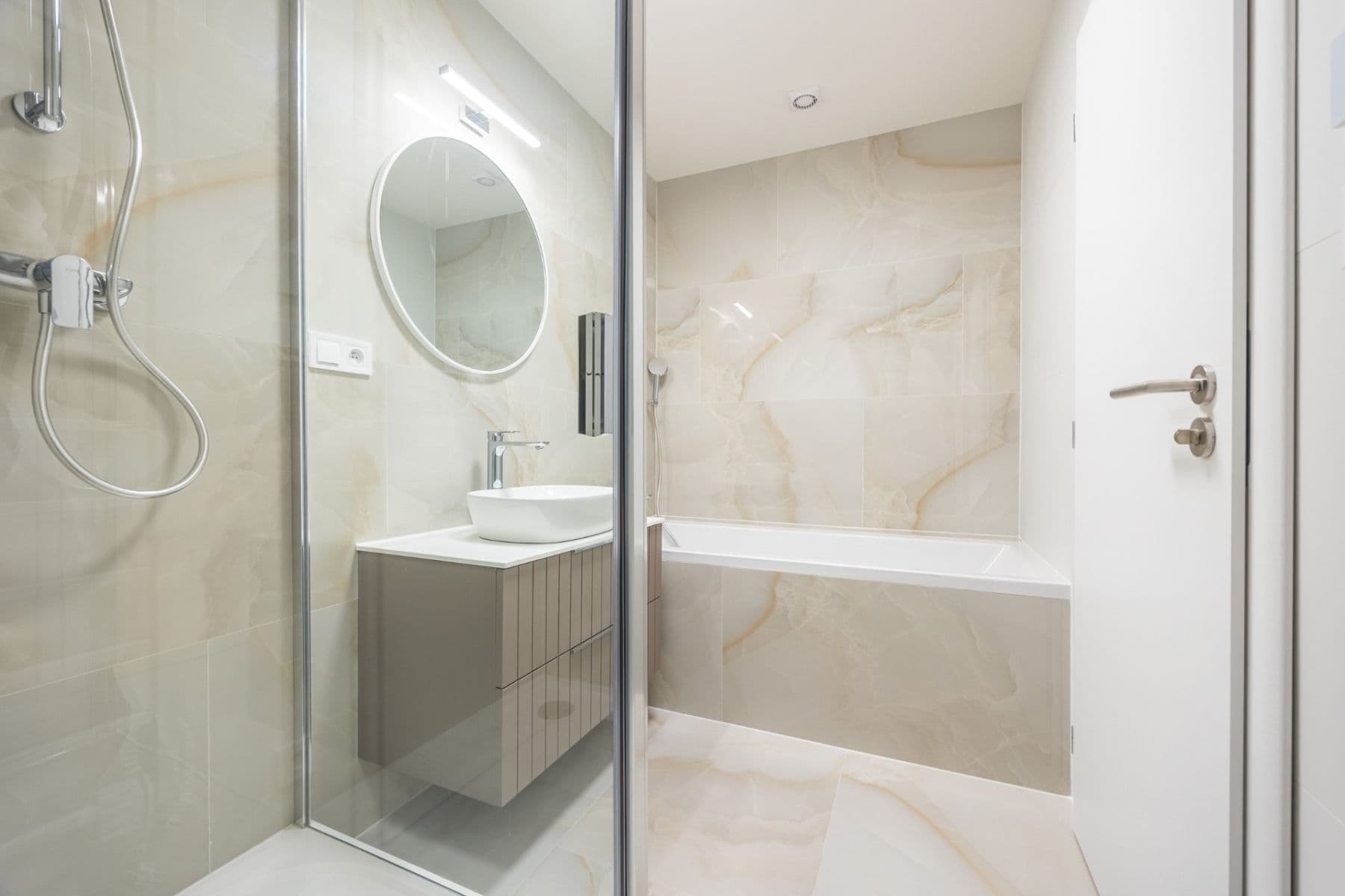 Prodej bytu 3+kk 77 m², Emilie Hyblerové, Praha, Praha Prodej bytu 3+kk 77 m², Emilie Hyblerové, Praha, Praha