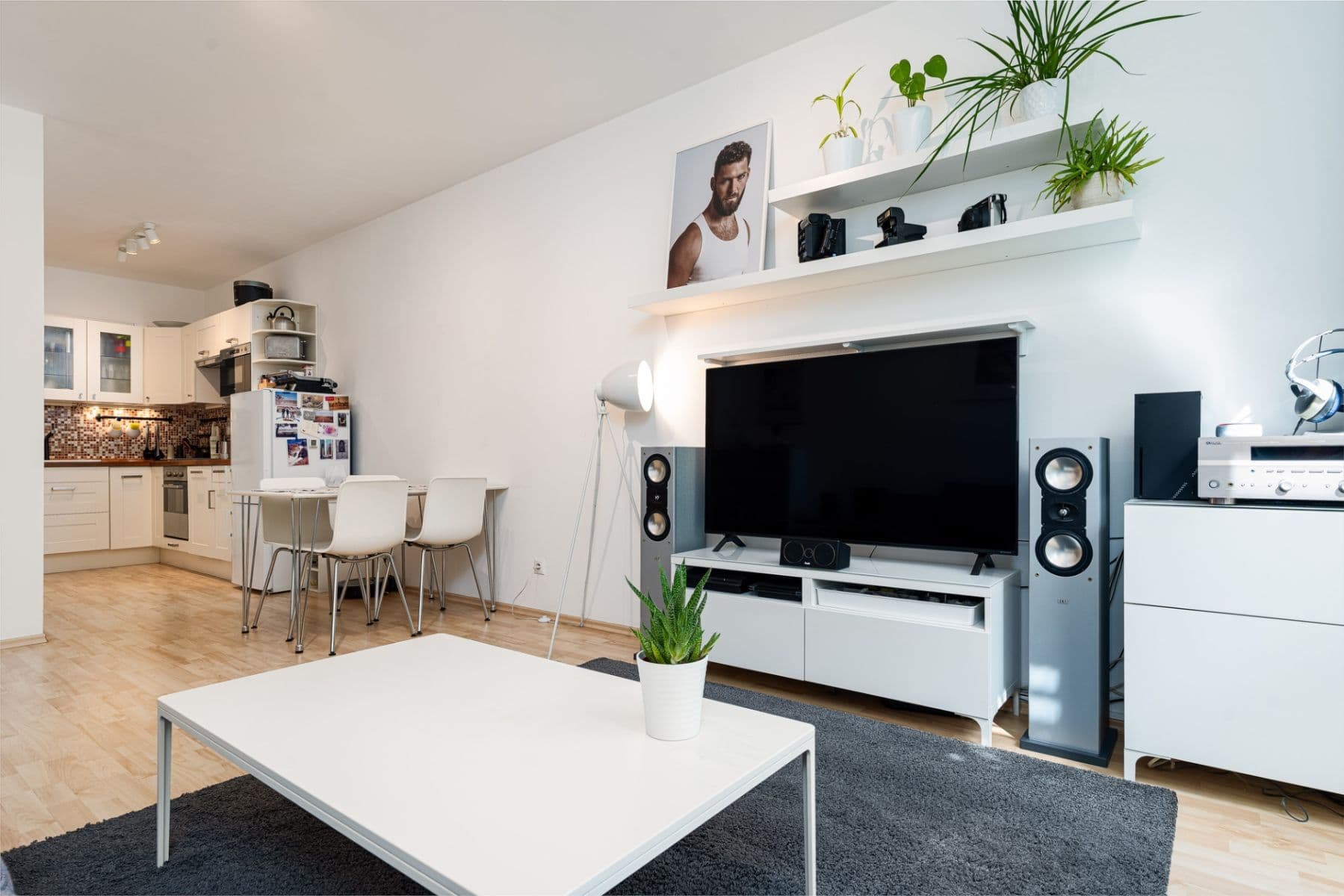 Pronájem bytu 2+kk 50 m², U Hostavického potoka, Praha, Praha Pronájem bytu 2+kk 50 m², U Hostavického potoka, Praha, Praha