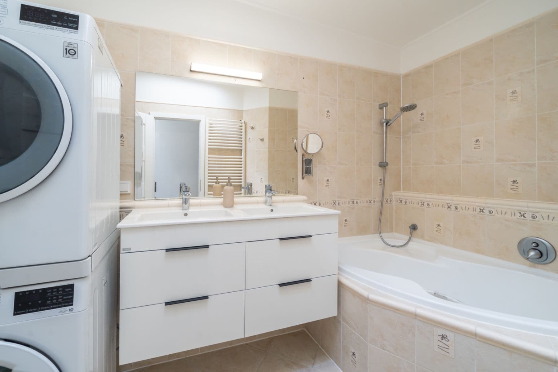 Prodej domu 96 m², pozemek 74 m², Na Mlýnku, Liberec, Liberecký kraj Prodej domu 96 m², pozemek 74 m², Na Mlýnku, Liberec, Liberecký kraj