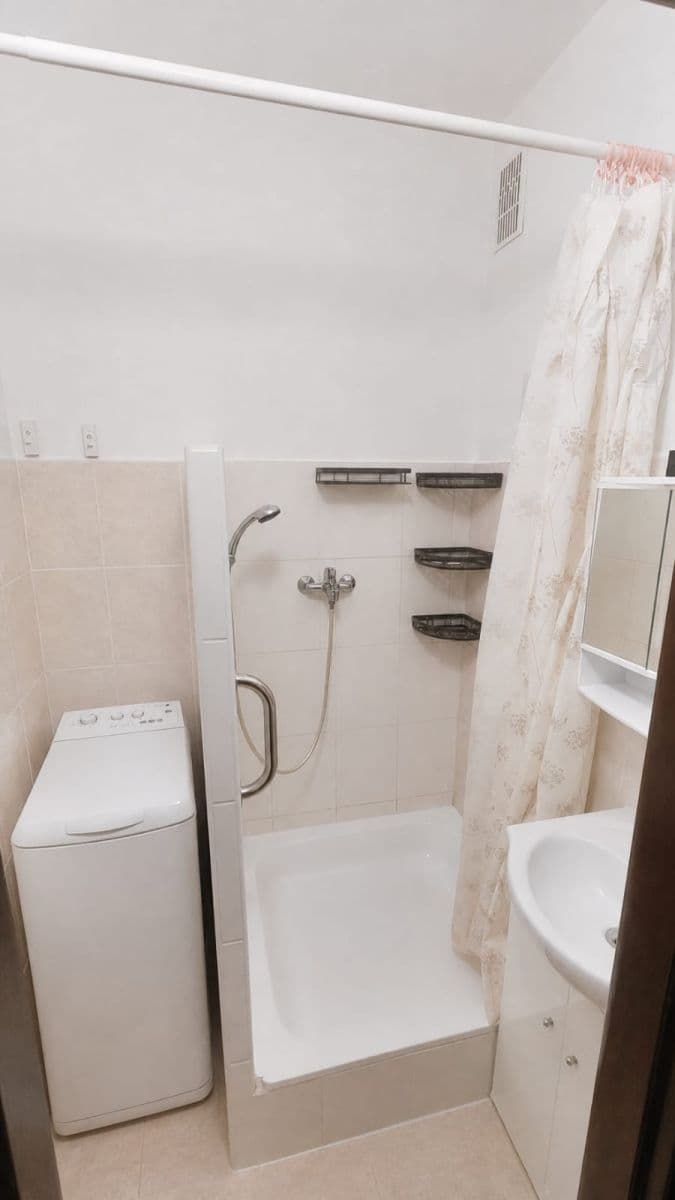 Pronájem bytu 2+1 46 m², Brožíkova, Stříbro, Plzeňský kraj Pronájem bytu 2+1 46 m², Brožíkova, Stříbro, Plzeňský kraj