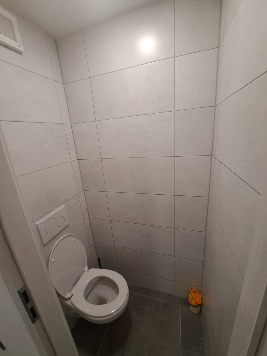 Pronájem bytu 4+1 84 m², Husova, Dobřany, Plzeňský kraj Pronájem bytu 4+1 84 m², Husova, Dobřany, Plzeňský kraj