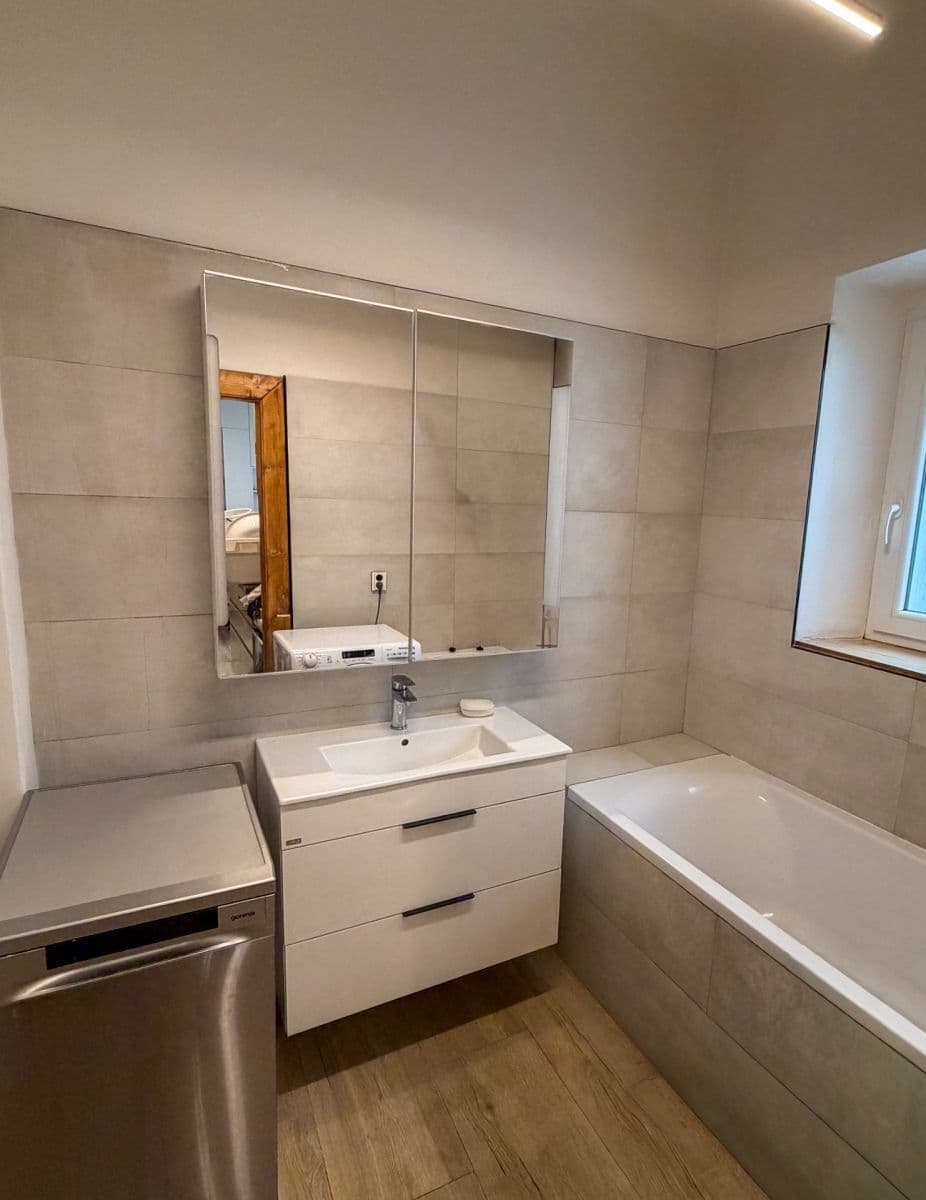 Pronájem bytu 2+kk 58 m², Stupkova, Praha, Praha Pronájem bytu 2+kk 58 m², Stupkova, Praha, Praha
