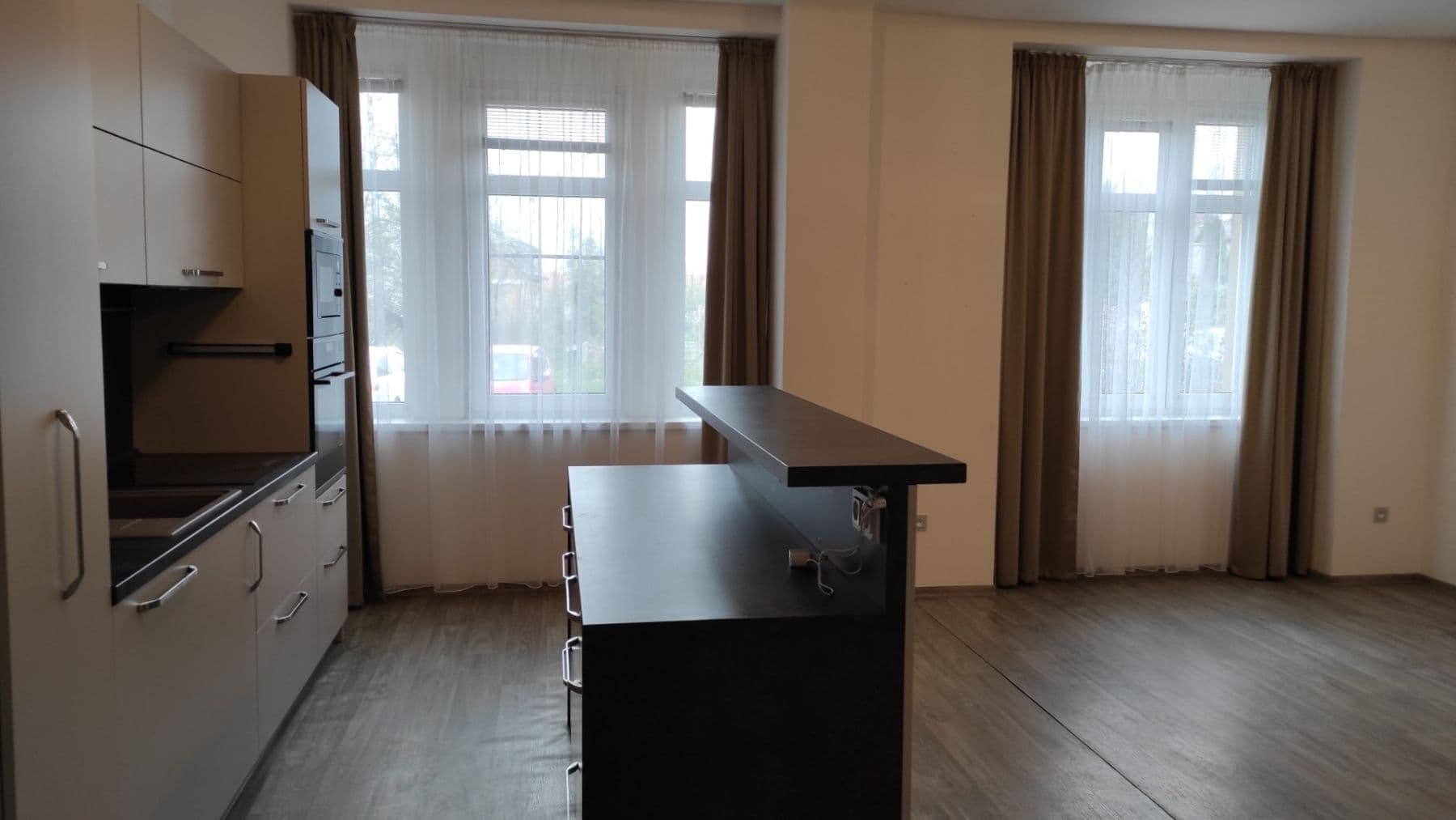 Pronájem bytu 2+kk 64 m², Husova, Čáslav, Středočeský kraj Pronájem bytu 2+kk 64 m², Husova, Čáslav, Středočeský kraj