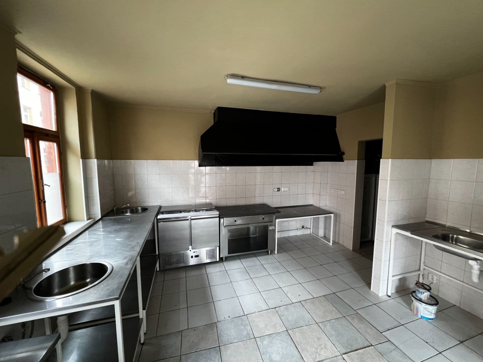 Pronájem nebytového prostoru 40 m², Bratří Čapků, Nejdek, Karlovarský kraj Pronájem nebytového prostoru 40 m², Bratří Čapků, Nejdek, Karlovarský kraj