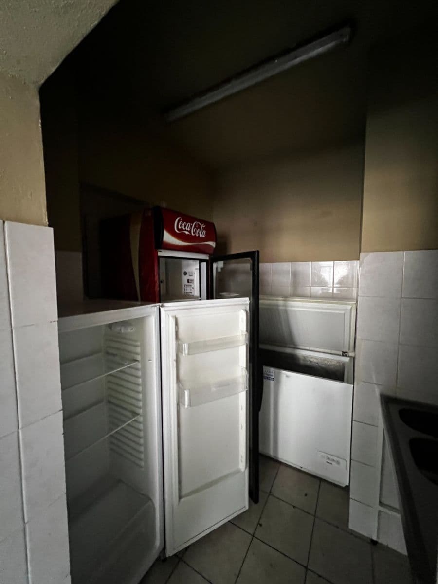 Pronájem nebytového prostoru 40 m², Bratří Čapků, Nejdek, Karlovarský kraj Pronájem nebytového prostoru 40 m², Bratří Čapků, Nejdek, Karlovarský kraj