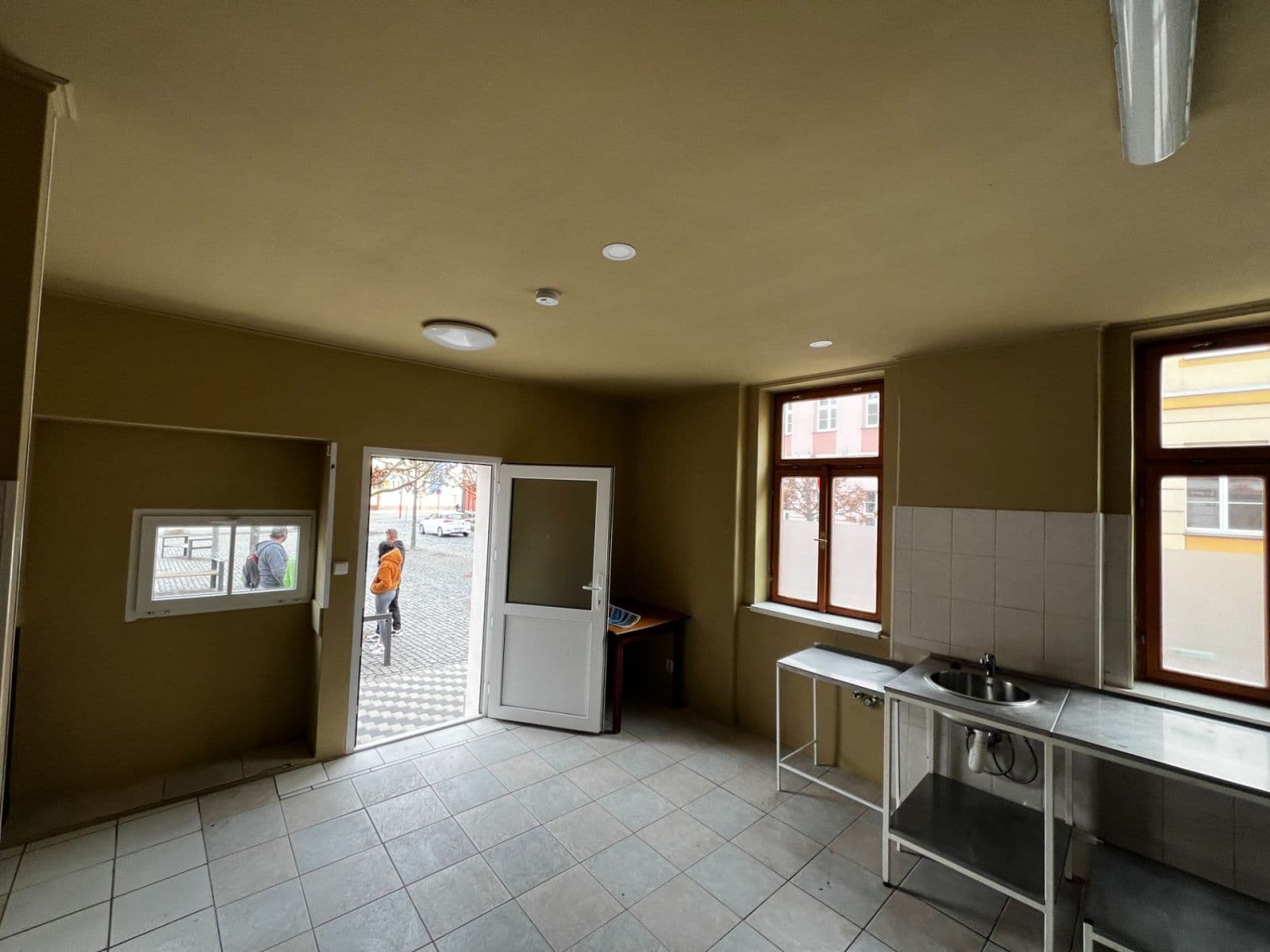 Pronájem nebytového prostoru 40 m², Bratří Čapků, Nejdek, Karlovarský kraj Pronájem nebytového prostoru 40 m², Bratří Čapků, Nejdek, Karlovarský kraj