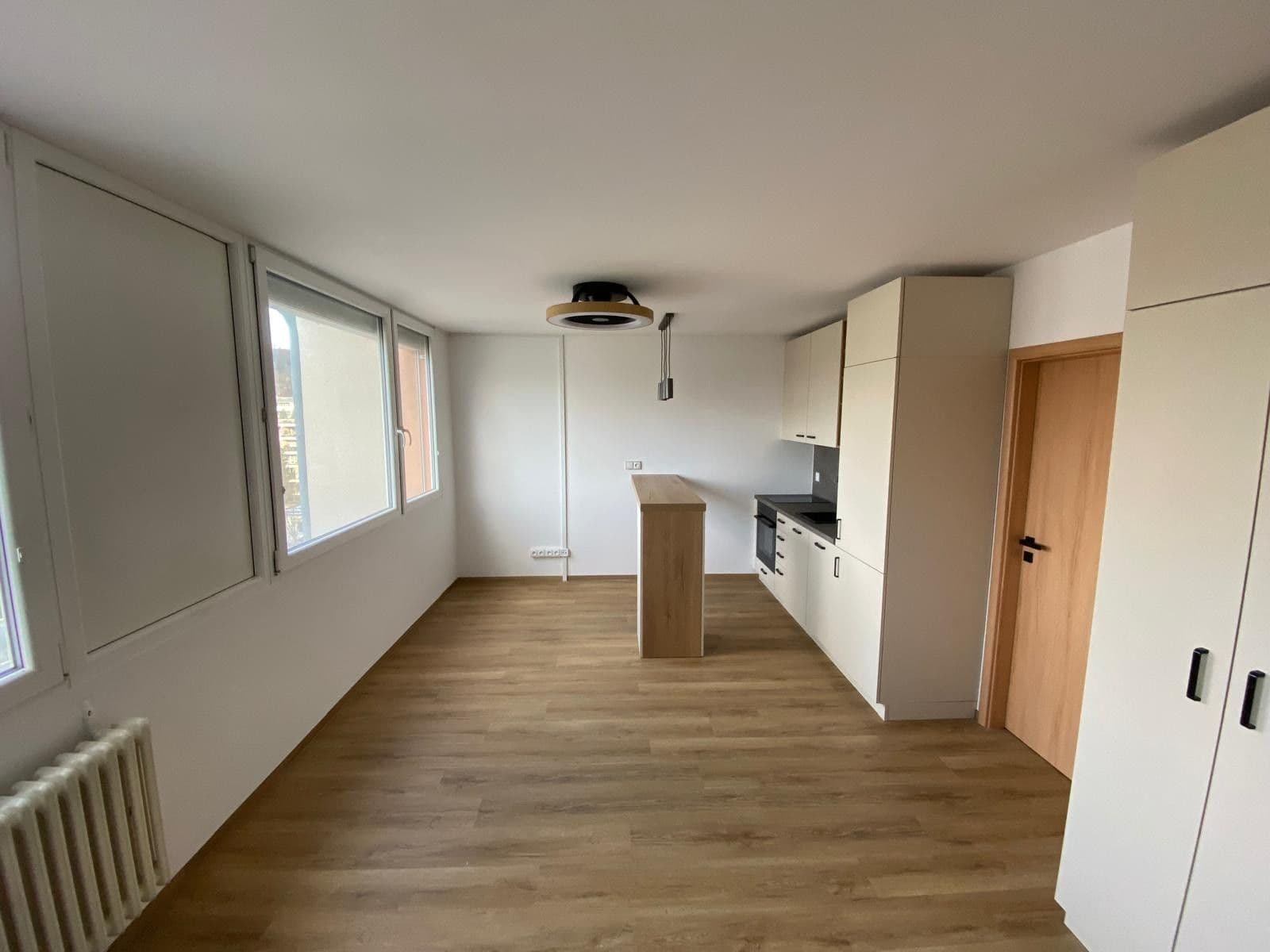 Pronájem bytu 1+kk 31 m², Hennerova, Praha, Praha Pronájem bytu 1+kk 31 m², Hennerova, Praha, Praha