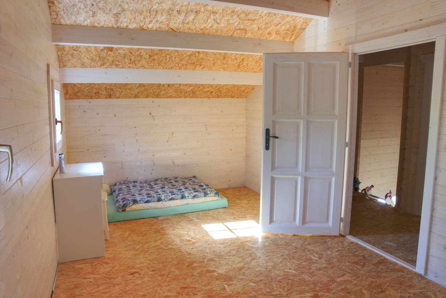 Prodej chaty, chalupy 70 m², pozemek 2.734 m², 106, Krňany, Středočeský kraj Prodej chaty, chalupy 70 m², pozemek 2.734 m², 106, Krňany, Středočeský kraj