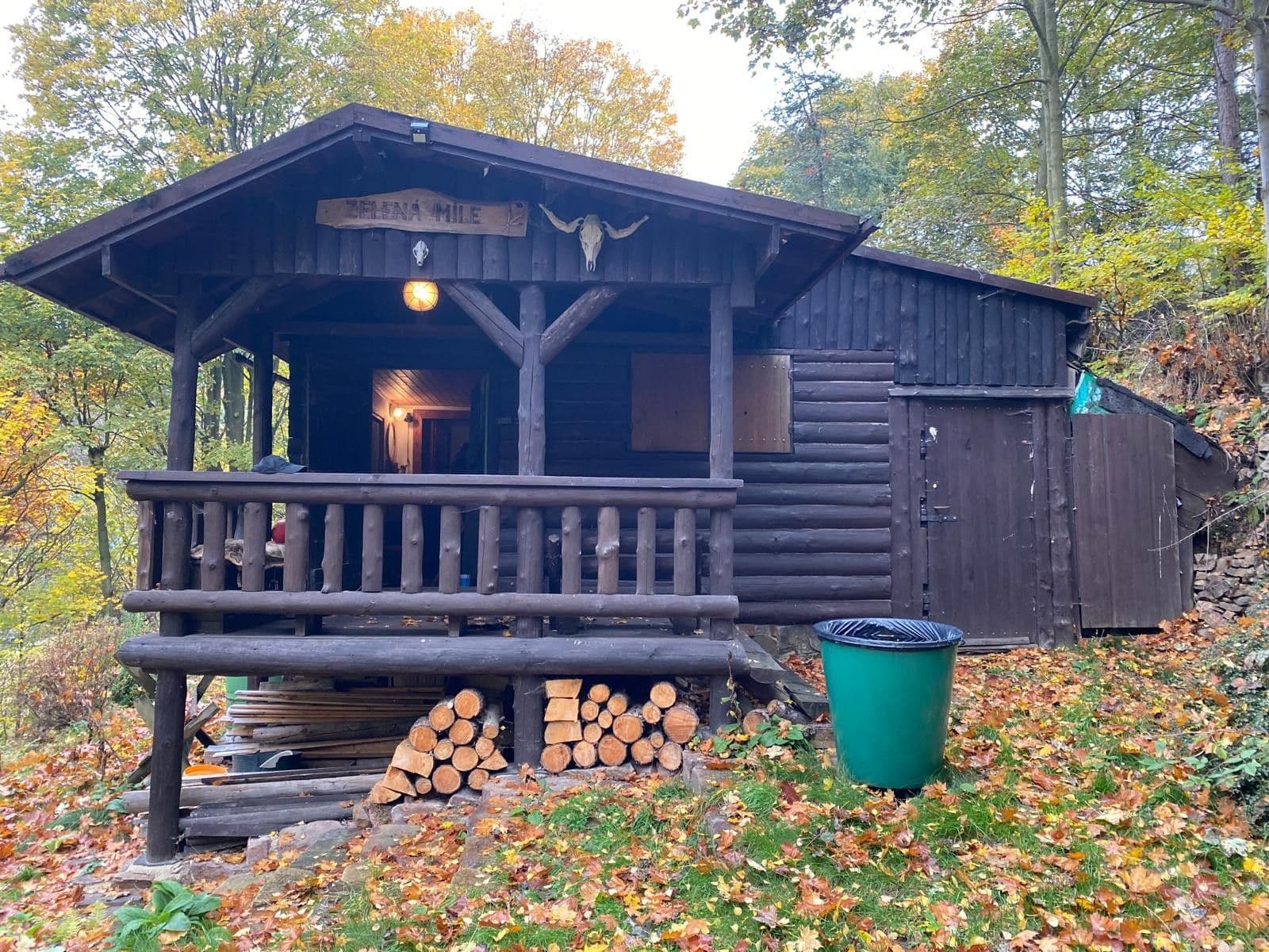 Prodej chaty, chalupy 35 m², pozemek 249 m², Mikulov, Ústecký kraj Prodej chaty, chalupy 35 m², pozemek 249 m², Mikulov, Ústecký kraj