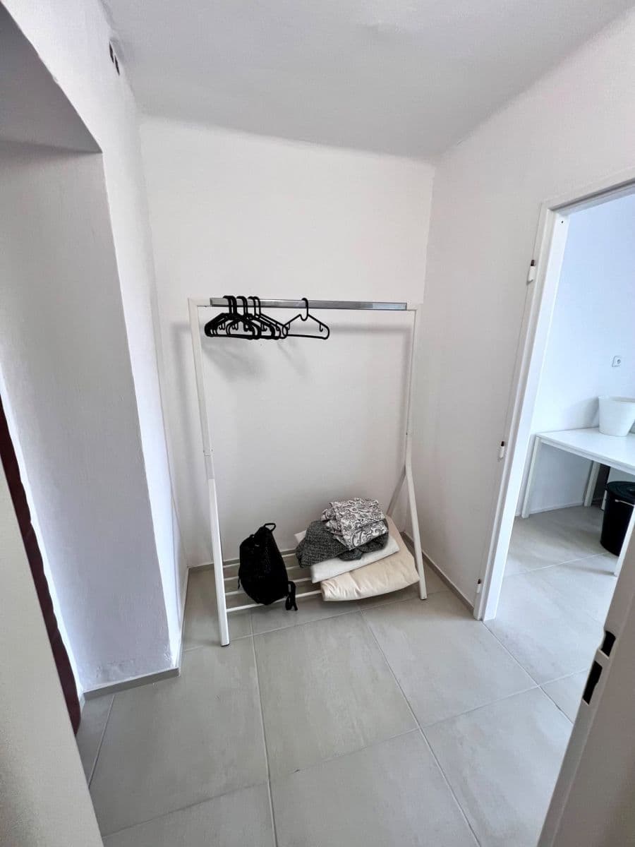 Pronájem bytu 1+1 28 m², Terezínská, Lovosice, Ústecký kraj Pronájem bytu 1+1 28 m², Terezínská, Lovosice, Ústecký kraj
