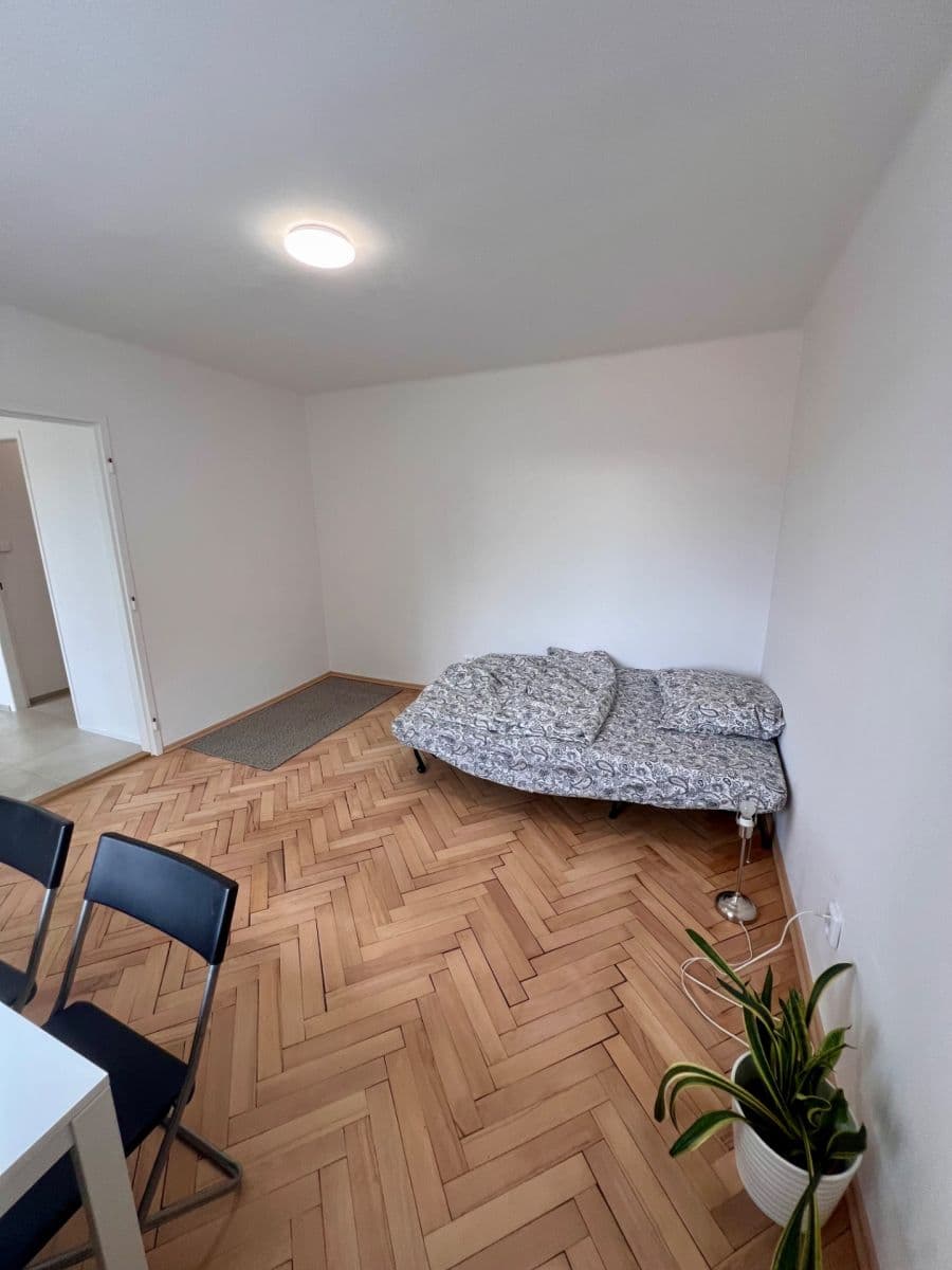 Pronájem bytu 1+1 28 m², Terezínská, Lovosice, Ústecký kraj Pronájem bytu 1+1 28 m², Terezínská, Lovosice, Ústecký kraj