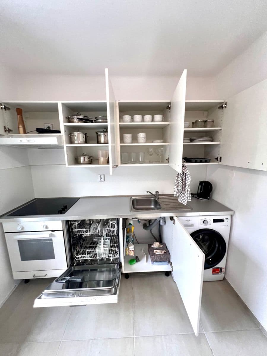 Pronájem bytu 1+1 28 m², Terezínská, Lovosice, Ústecký kraj Pronájem bytu 1+1 28 m², Terezínská, Lovosice, Ústecký kraj
