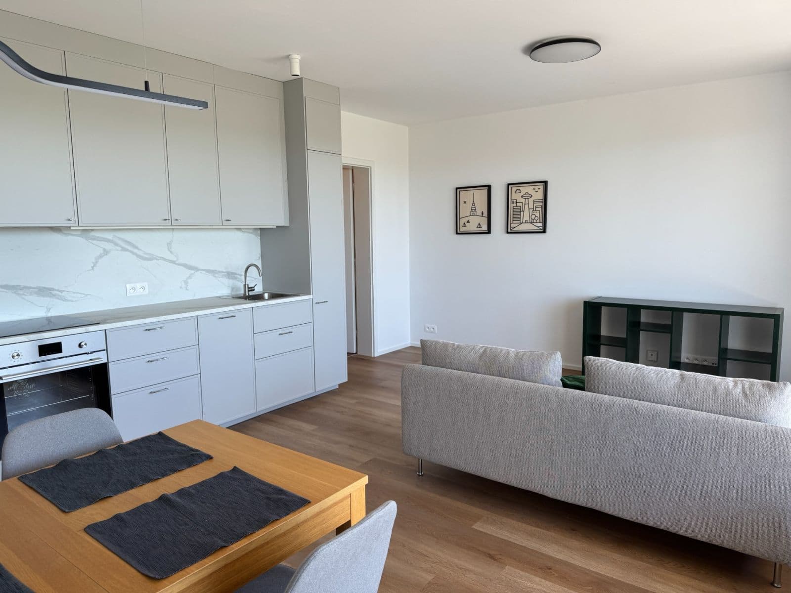 Pronájem bytu 2+kk 60 m², Pod Krocínkou, Praha, Praha Pronájem bytu 2+kk 60 m², Pod Krocínkou, Praha, Praha