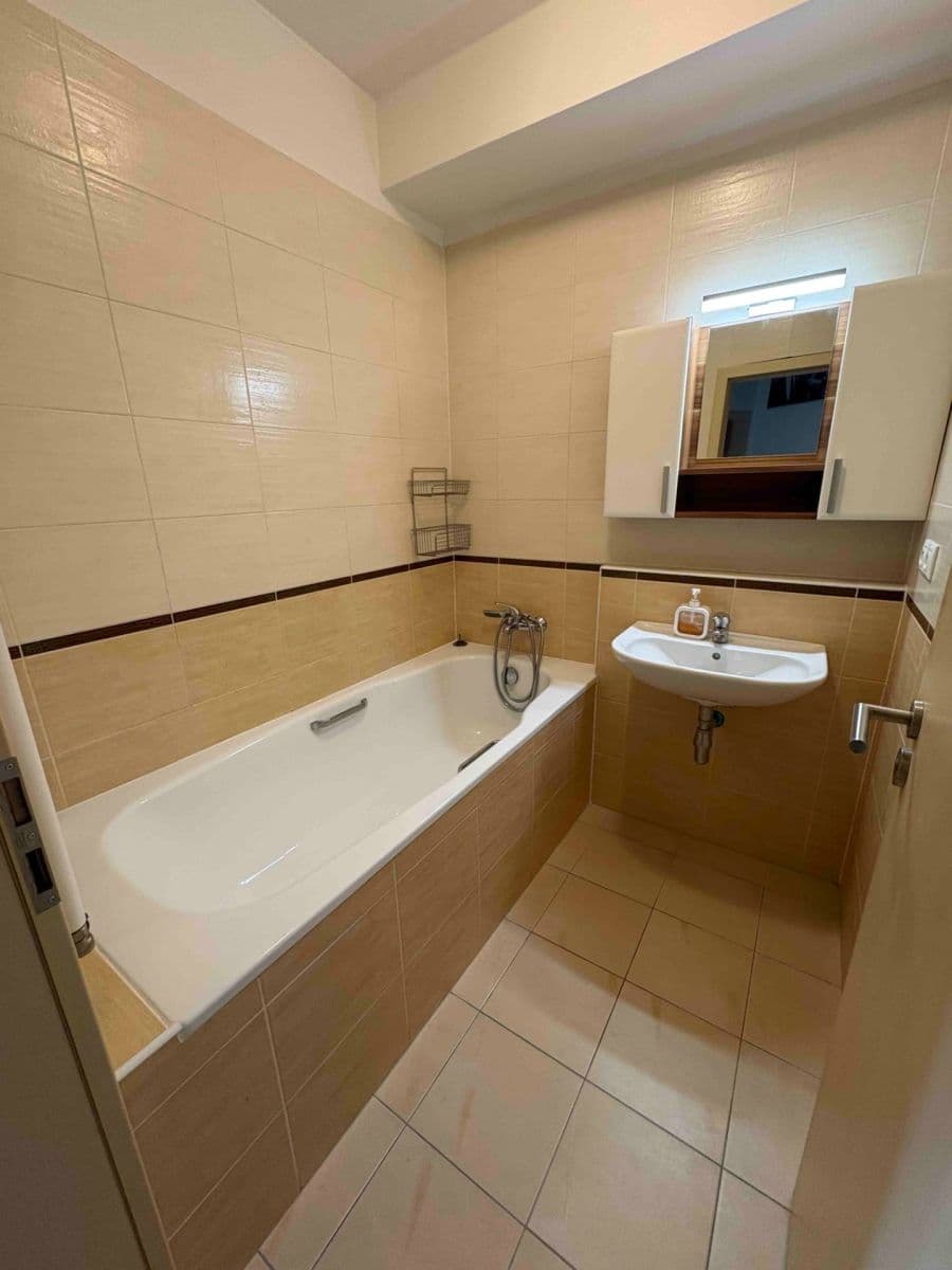 Pronájem bytu 2+kk 62 m², Athénská, Praha, Praha Pronájem bytu 2+kk 62 m², Athénská, Praha, Praha