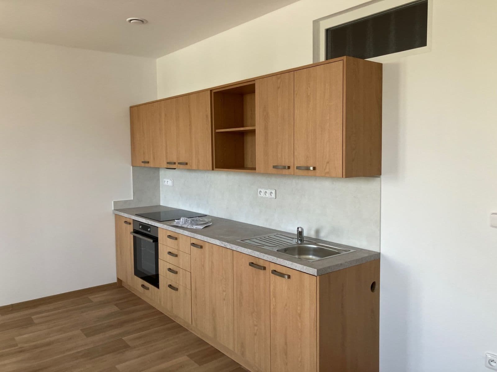 Pronájem bytu 2+kk 55 m², Palackého nám., Dačice, Jihočeský kraj Pronájem bytu 2+kk 55 m², Palackého nám., Dačice, Jihočeský kraj