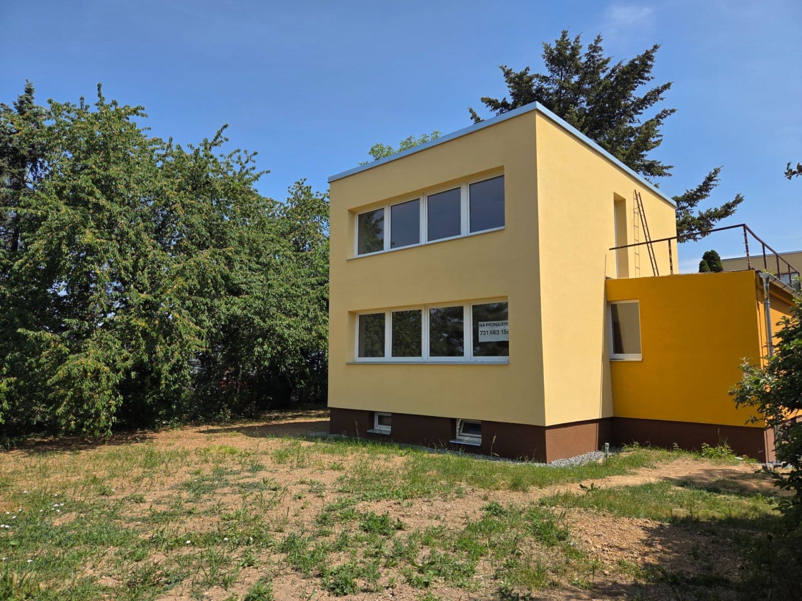Pronájem domu 105 m², pozemek 1.002 m², Na Terase, Zlatníky-Hodkovice, Středočeský kraj Pronájem domu 105 m², pozemek 1.002 m², Na Terase, Zlatníky-Hodkovice, Středočeský kraj