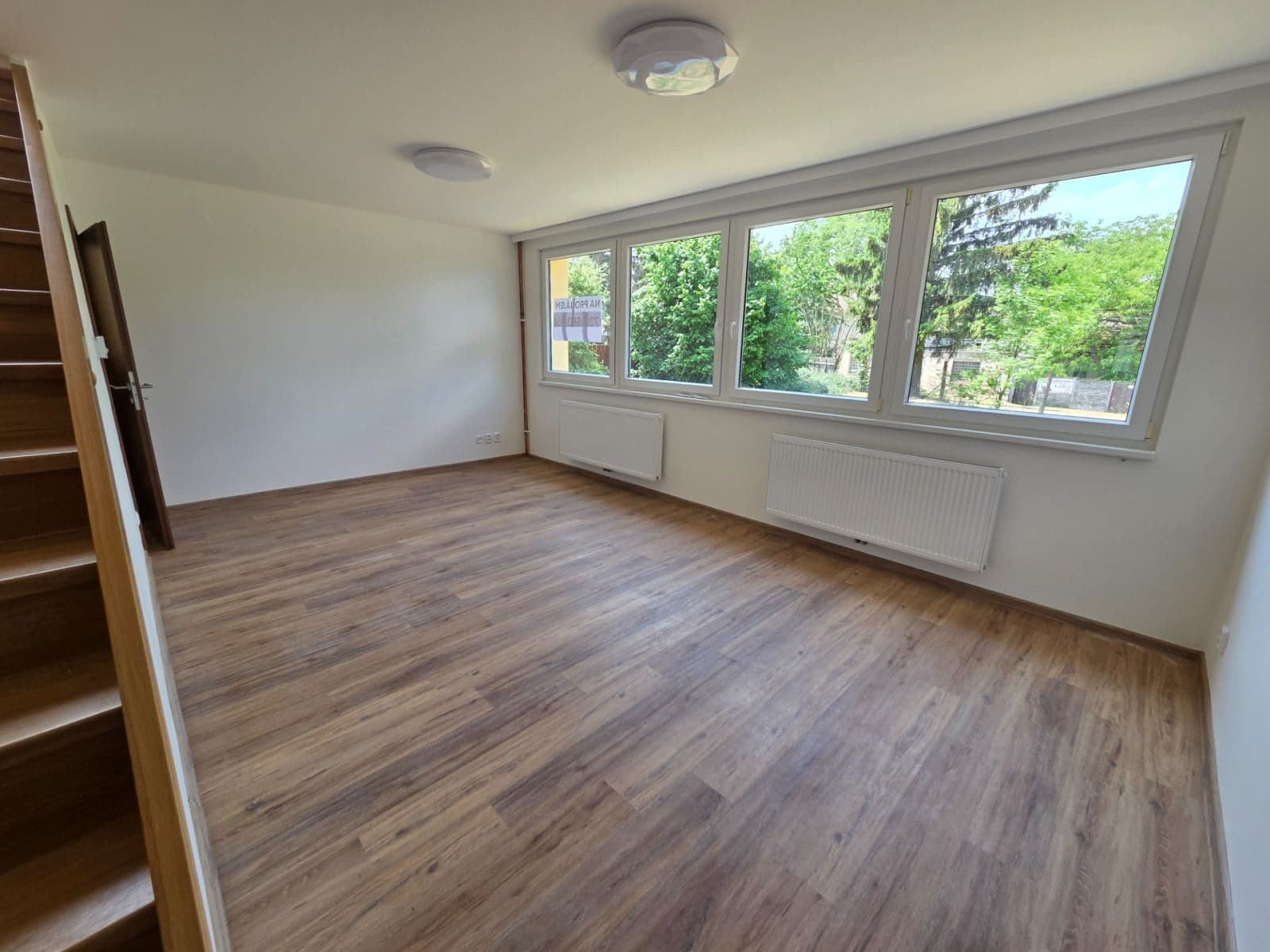 Pronájem domu 105 m², pozemek 1.002 m², Na Terase, Zlatníky-Hodkovice, Středočeský kraj Pronájem domu 105 m², pozemek 1.002 m², Na Terase, Zlatníky-Hodkovice, Středočeský kraj