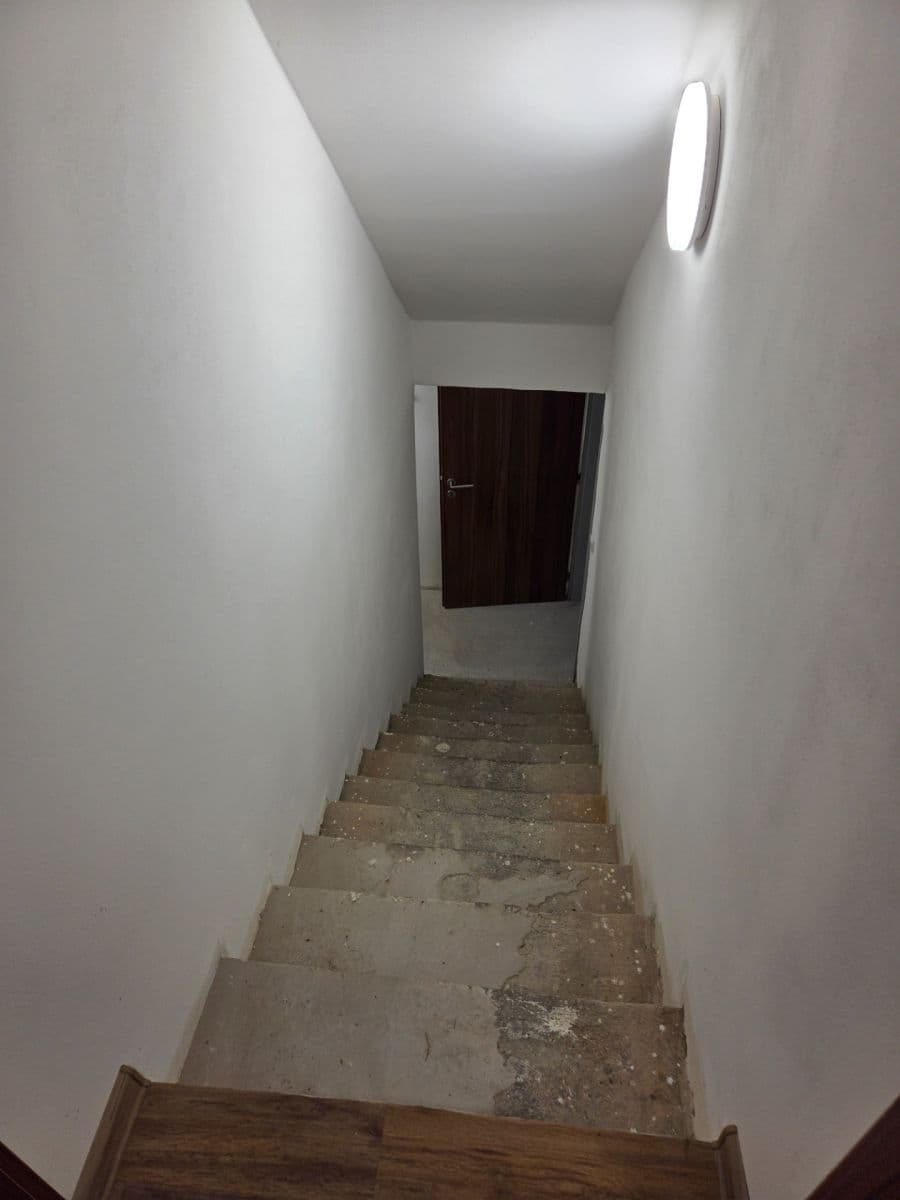 Pronájem domu 105 m², pozemek 1.002 m², Na Terase, Zlatníky-Hodkovice, Středočeský kraj Pronájem domu 105 m², pozemek 1.002 m², Na Terase, Zlatníky-Hodkovice, Středočeský kraj