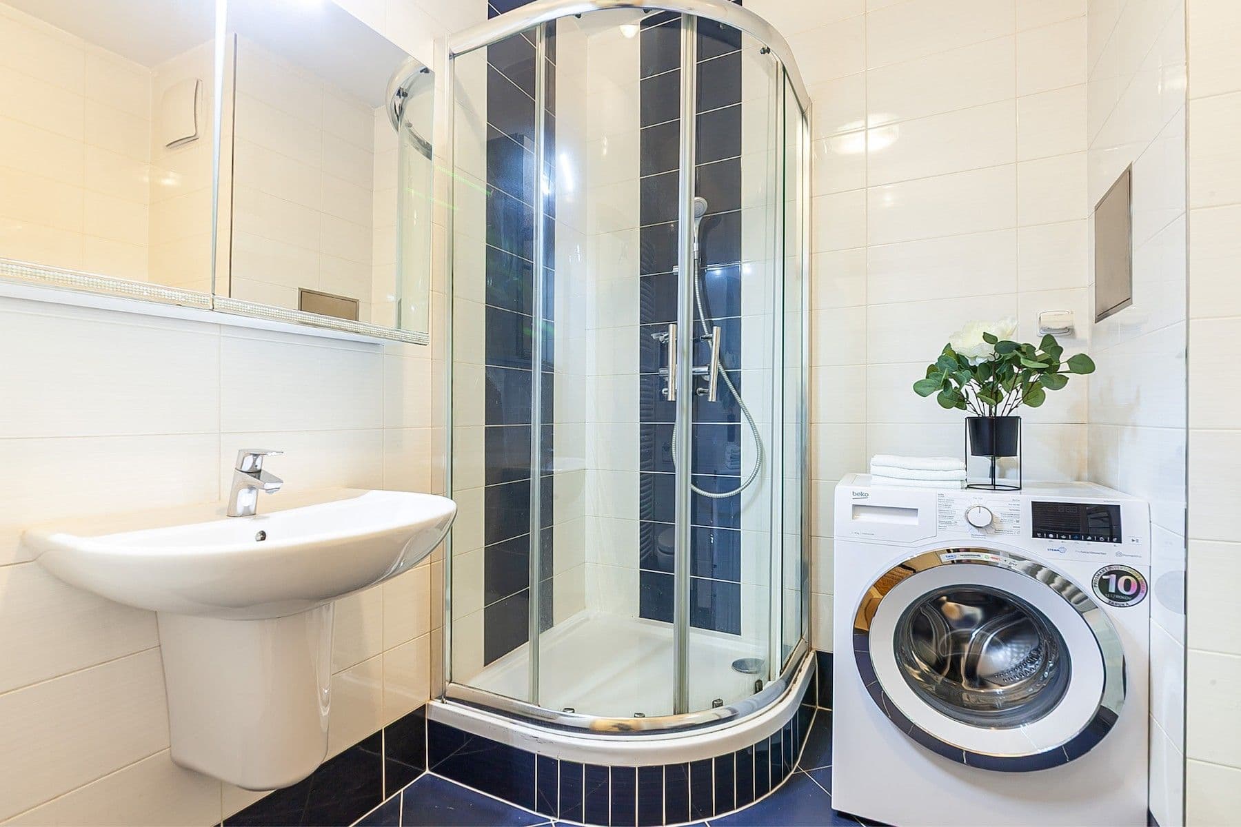Pronájem bytu 1+kk 34 m², Sazovická, Praha, Praha Pronájem bytu 1+kk 34 m², Sazovická, Praha, Praha