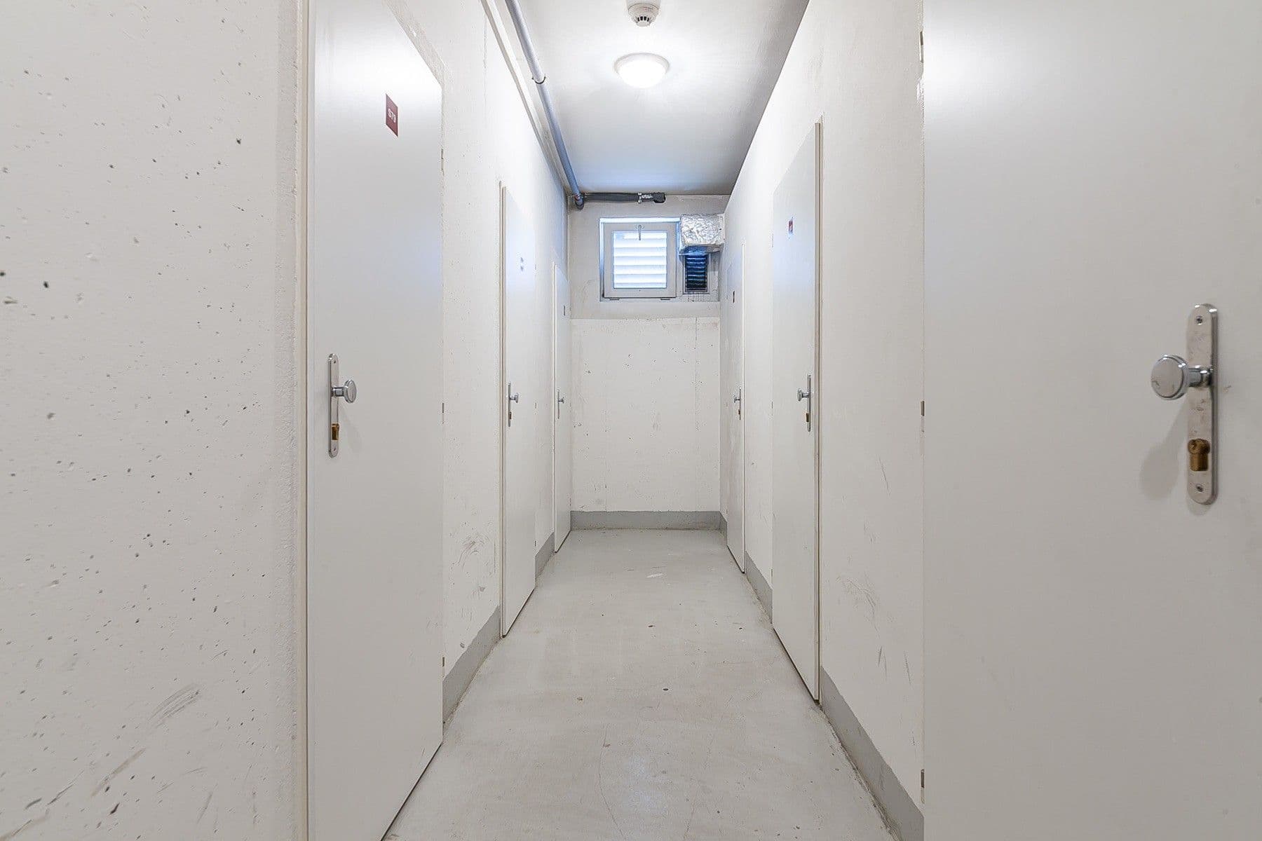 Pronájem bytu 1+kk 34 m², Sazovická, Praha, Praha Pronájem bytu 1+kk 34 m², Sazovická, Praha, Praha