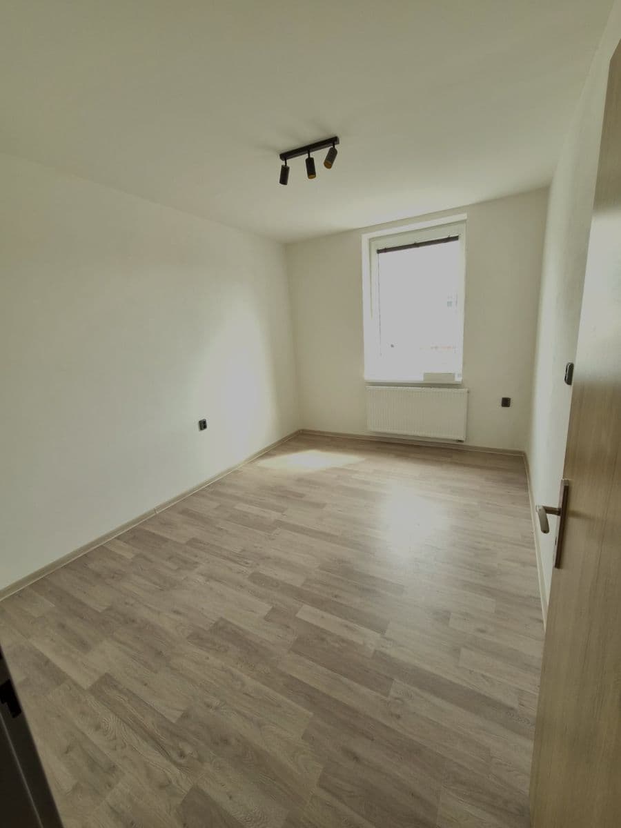 Pronájem bytu 2+kk 48 m², Sokolská, Chlumec nad Cidlinou, Královéhradecký kraj Pronájem bytu 2+kk 48 m², Sokolská, Chlumec nad Cidlinou, Královéhradecký kraj