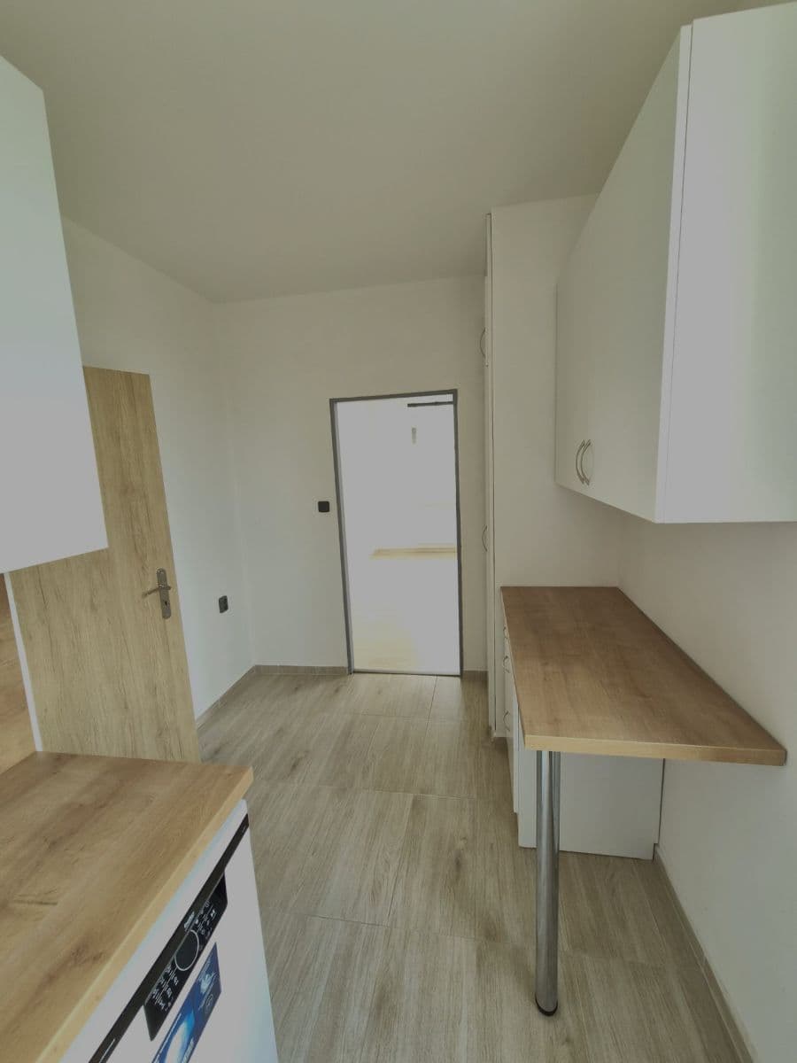Pronájem bytu 2+kk 48 m², Sokolská, Chlumec nad Cidlinou, Královéhradecký kraj Pronájem bytu 2+kk 48 m², Sokolská, Chlumec nad Cidlinou, Královéhradecký kraj