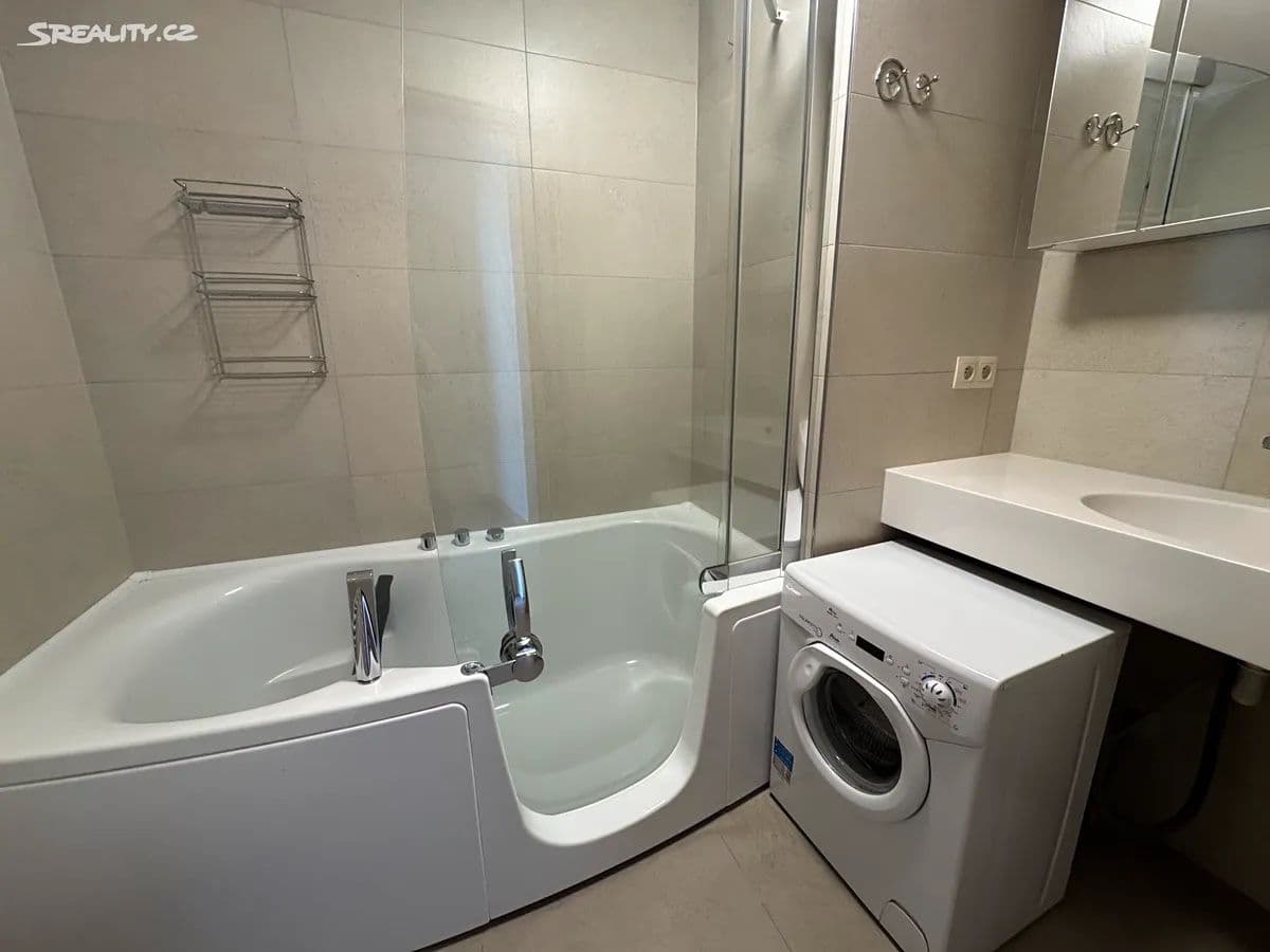 Pronájem bytu 2+kk 43 m², Vrchlického, Praha, Praha Pronájem bytu 2+kk 43 m², Vrchlického, Praha, Praha