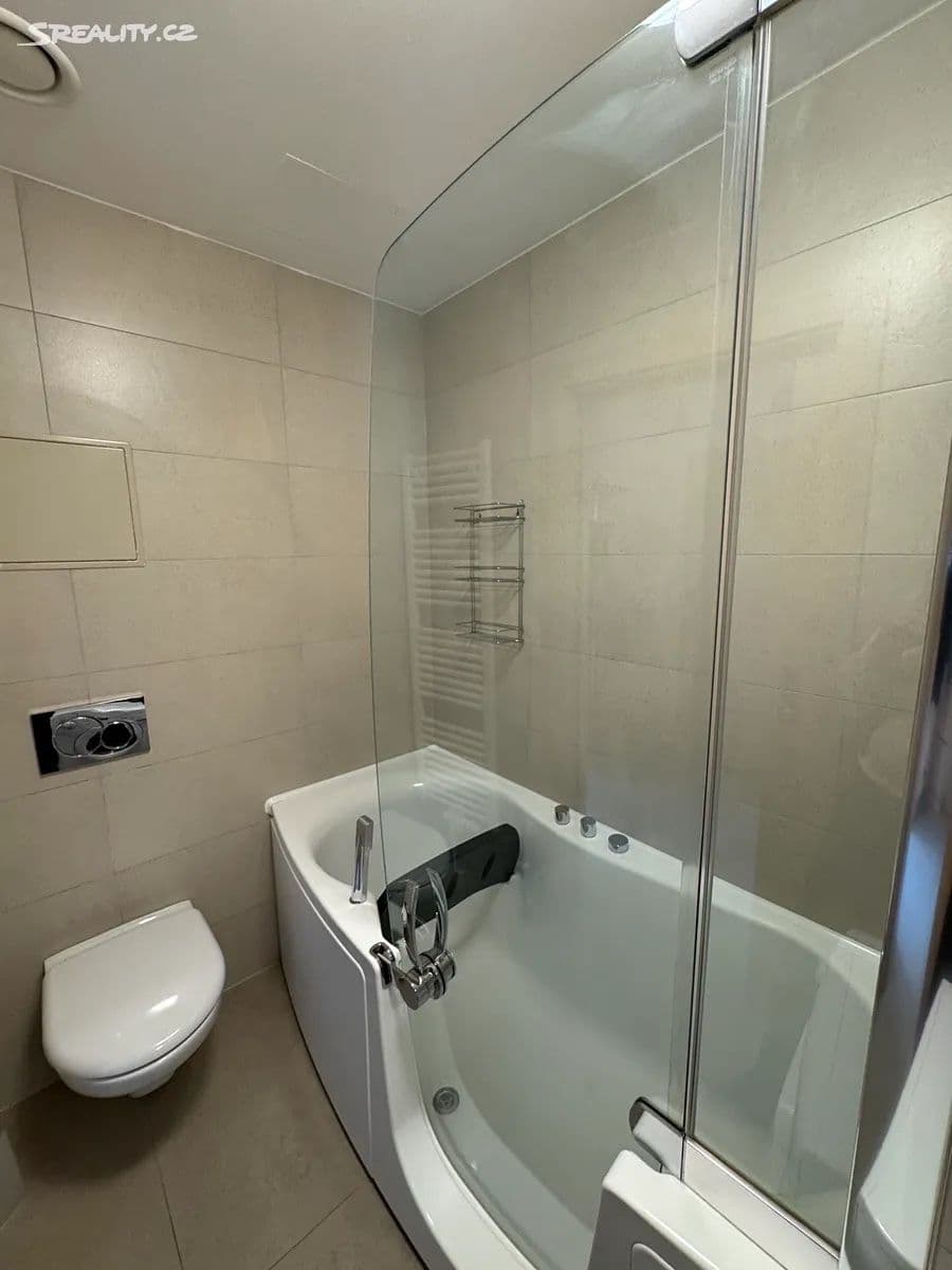 Pronájem bytu 2+kk 43 m², Vrchlického, Praha, Praha Pronájem bytu 2+kk 43 m², Vrchlického, Praha, Praha