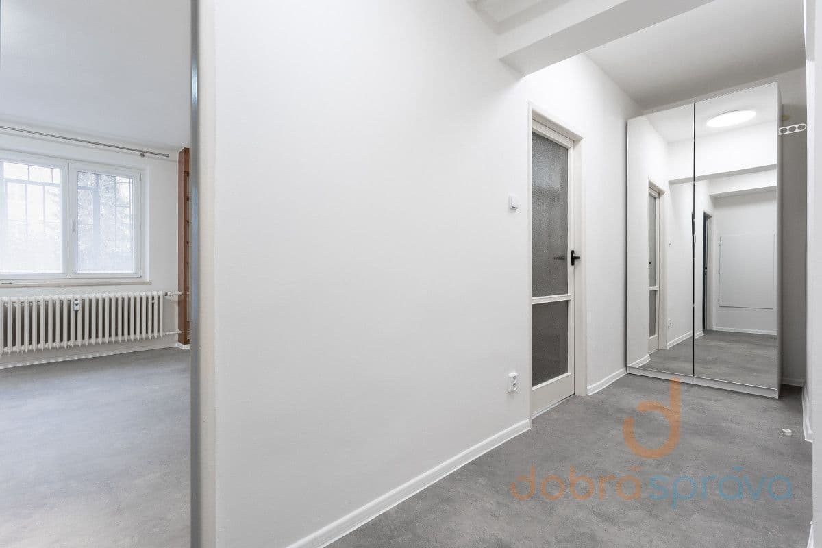 Pronájem bytu 2+kk 55 m², Africká, Praha, Praha Pronájem bytu 2+kk 55 m², Africká, Praha, Praha