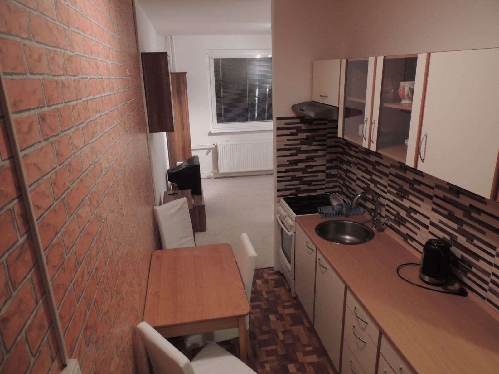 Pronájem bytu 1+kk 28 m², Vlnařská, Liberec, Liberecký kraj Pronájem bytu 1+kk 28 m², Vlnařská, Liberec, Liberecký kraj