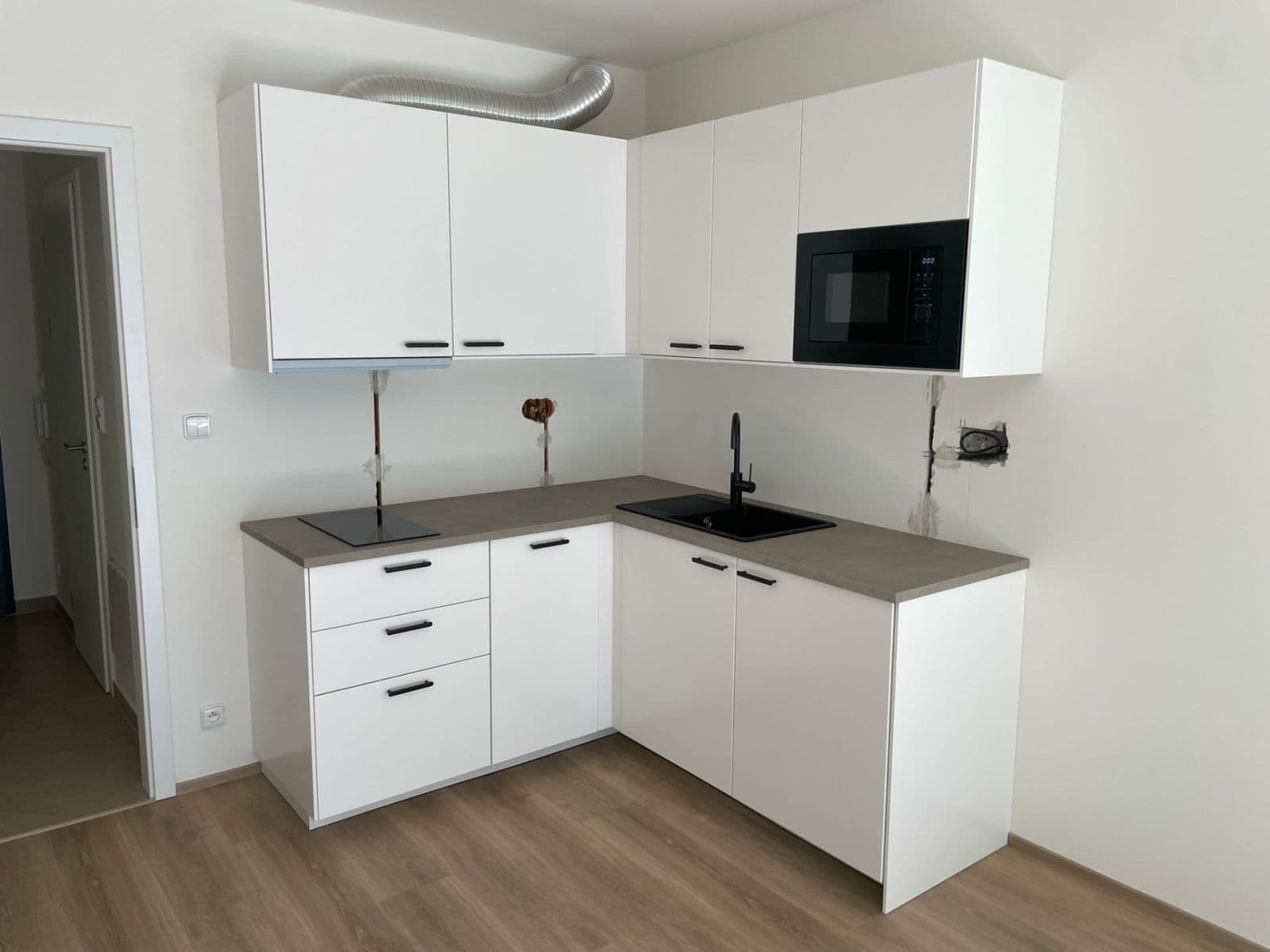 Pronájem bytu 1+kk 33 m², Čakovická, Praha, Praha Pronájem bytu 1+kk 33 m², Čakovická, Praha, Praha