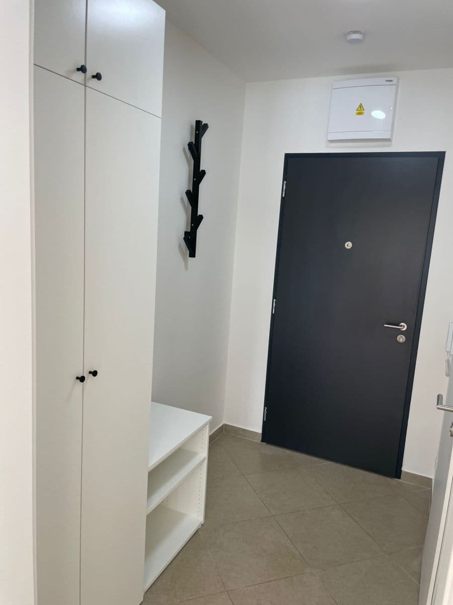 Pronájem bytu 1+kk 33 m², Čakovická, Praha, Praha Pronájem bytu 1+kk 33 m², Čakovická, Praha, Praha