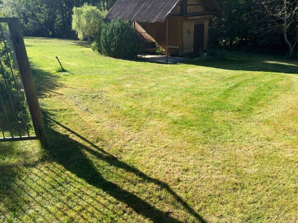 Pronájem pozemku 1.000 m², Ostředek, Středočeský kraj Pronájem pozemku 1.000 m², Ostředek, Středočeský kraj