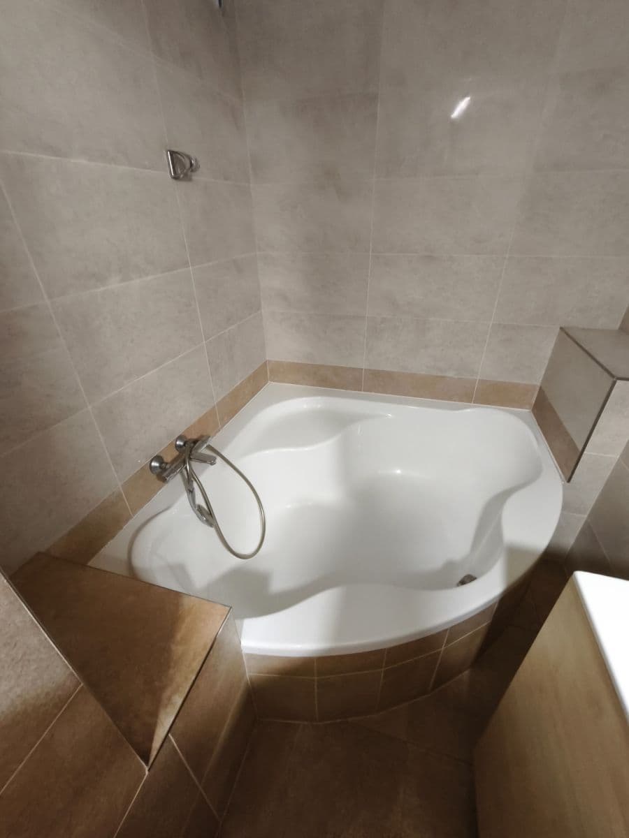 Pronájem bytu 3+1 76 m², Kachlíkova, Brno, Jihomoravský kraj Pronájem bytu 3+1 76 m², Kachlíkova, Brno, Jihomoravský kraj