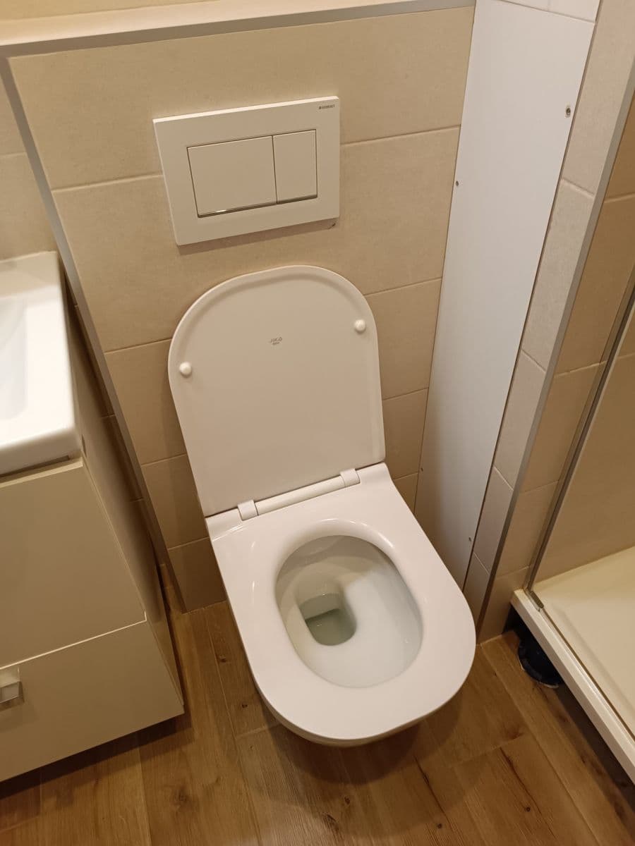 Pronájem bytu 1+kk 20 m², Polední, Plzeň, Plzeňský kraj Pronájem bytu 1+kk 20 m², Polední, Plzeň, Plzeňský kraj
