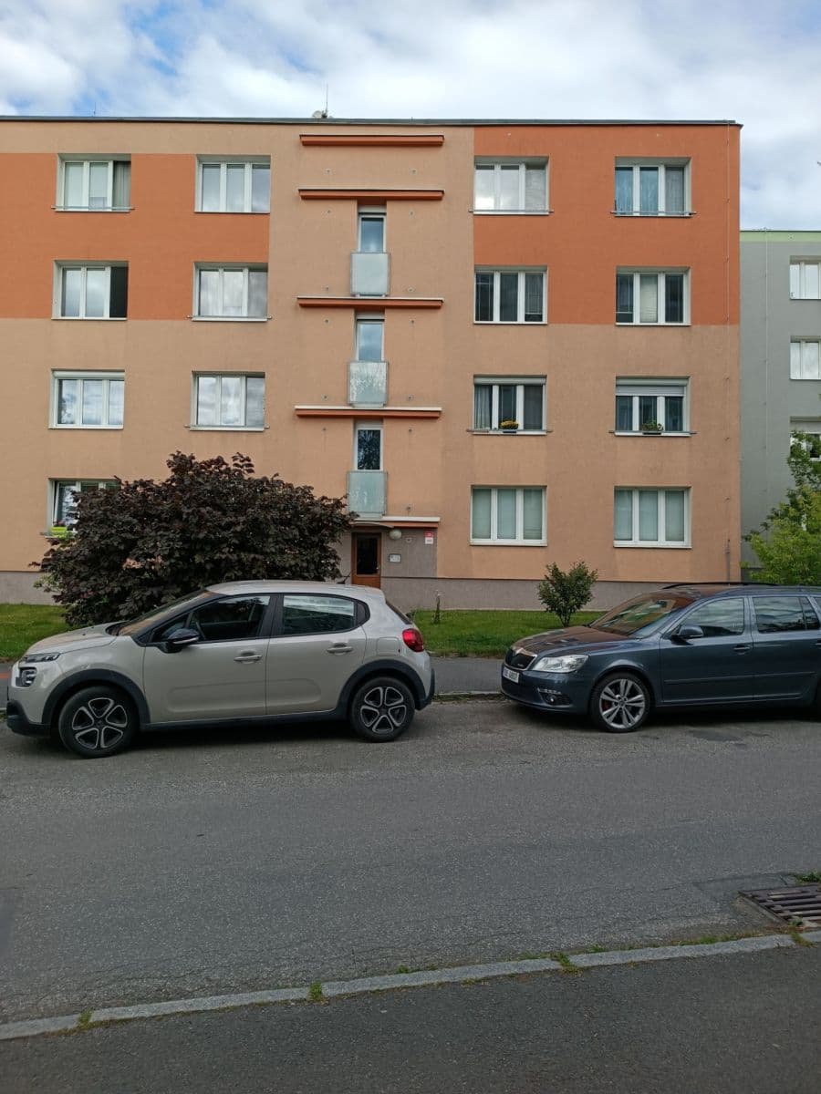 Pronájem bytu 1+kk 20 m², Polední, Plzeň, Plzeňský kraj Pronájem bytu 1+kk 20 m², Polední, Plzeň, Plzeňský kraj