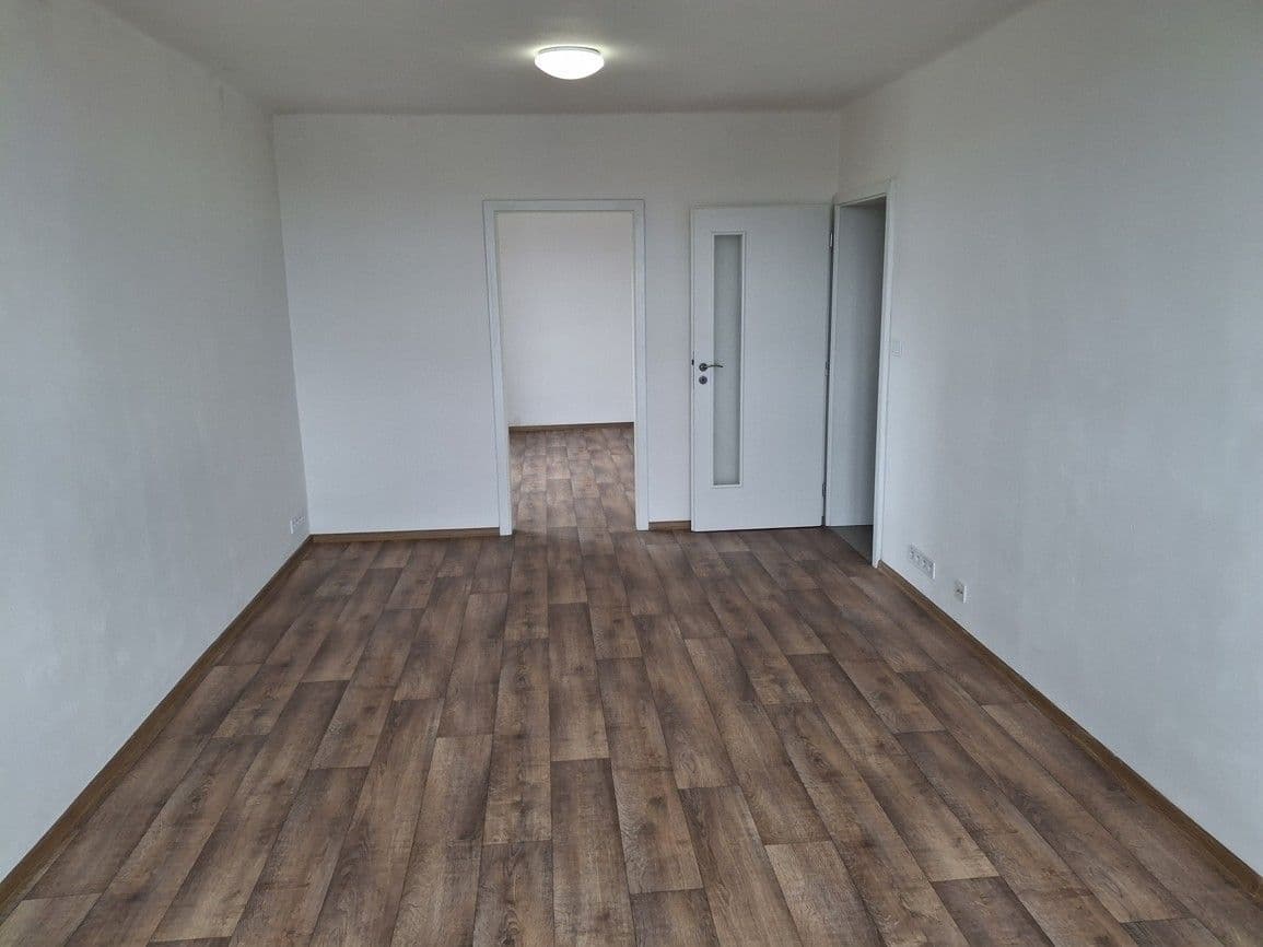 Pronájem bytu 2+1 56 m², Pastýřská, Cheb, Karlovarský kraj Pronájem bytu 2+1 56 m², Pastýřská, Cheb, Karlovarský kraj