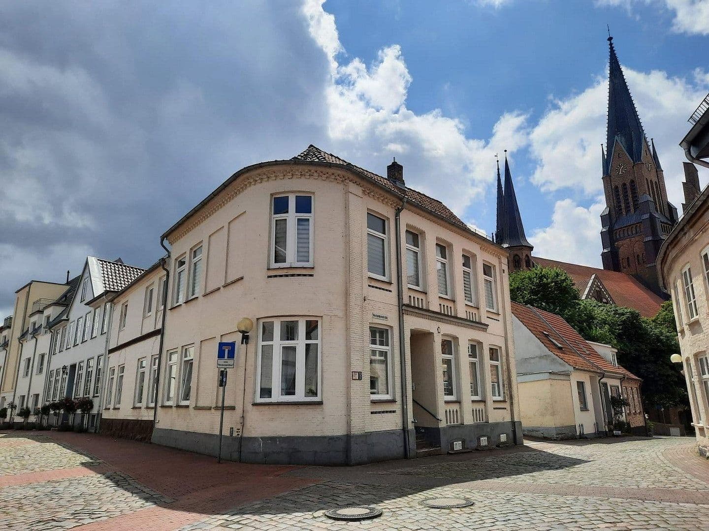 Pronájem bytu 3+1 65 m², Norderdomstr. 1, Šlesvik, Šlesvicko-Holštýnsko Pronájem bytu 3+1 65 m², Norderdomstr. 1, Šlesvik, Šlesvicko-Holštýnsko