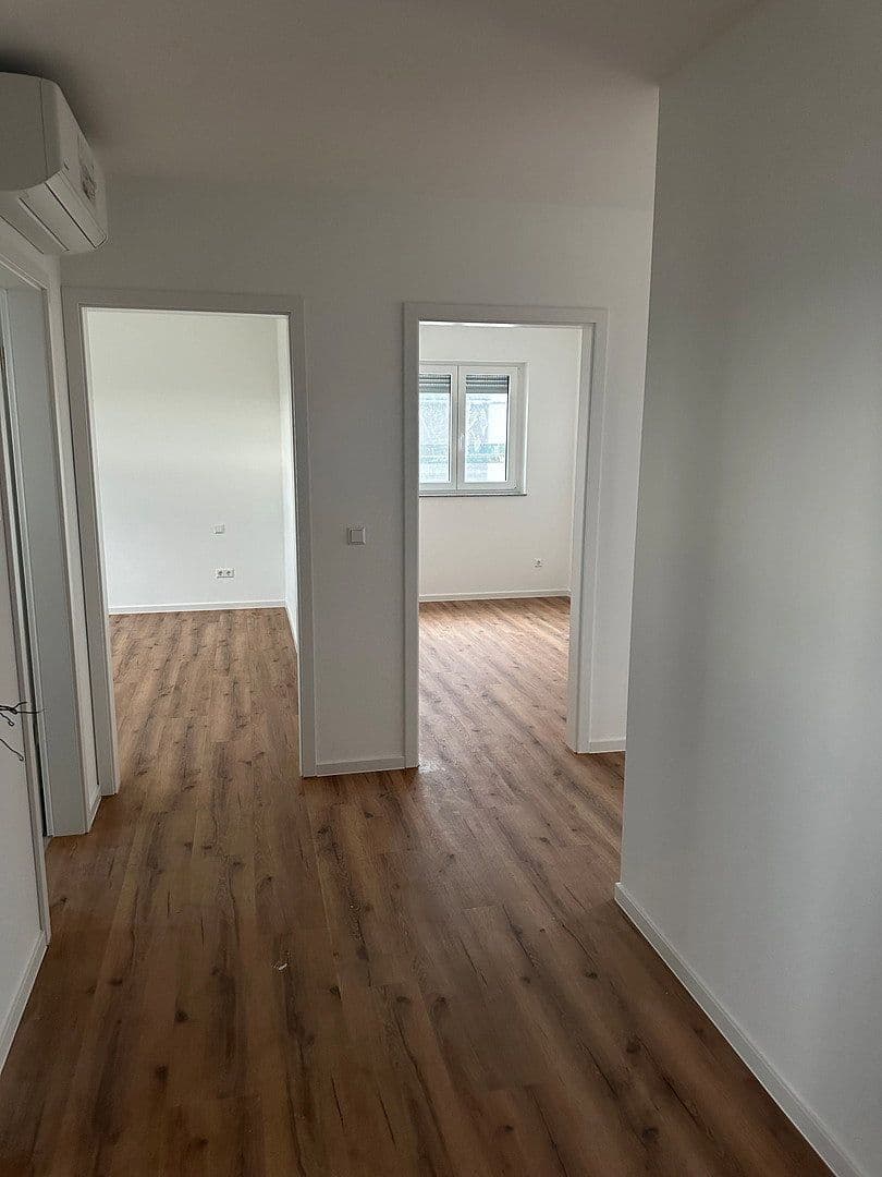 Pronájem bytu 3+kk 102 m², Hühnlesäcker 4, Ilsfeld, Bádensko-Württembersko Pronájem bytu 3+kk 102 m², Hühnlesäcker 4, Ilsfeld, Bádensko-Württembersko